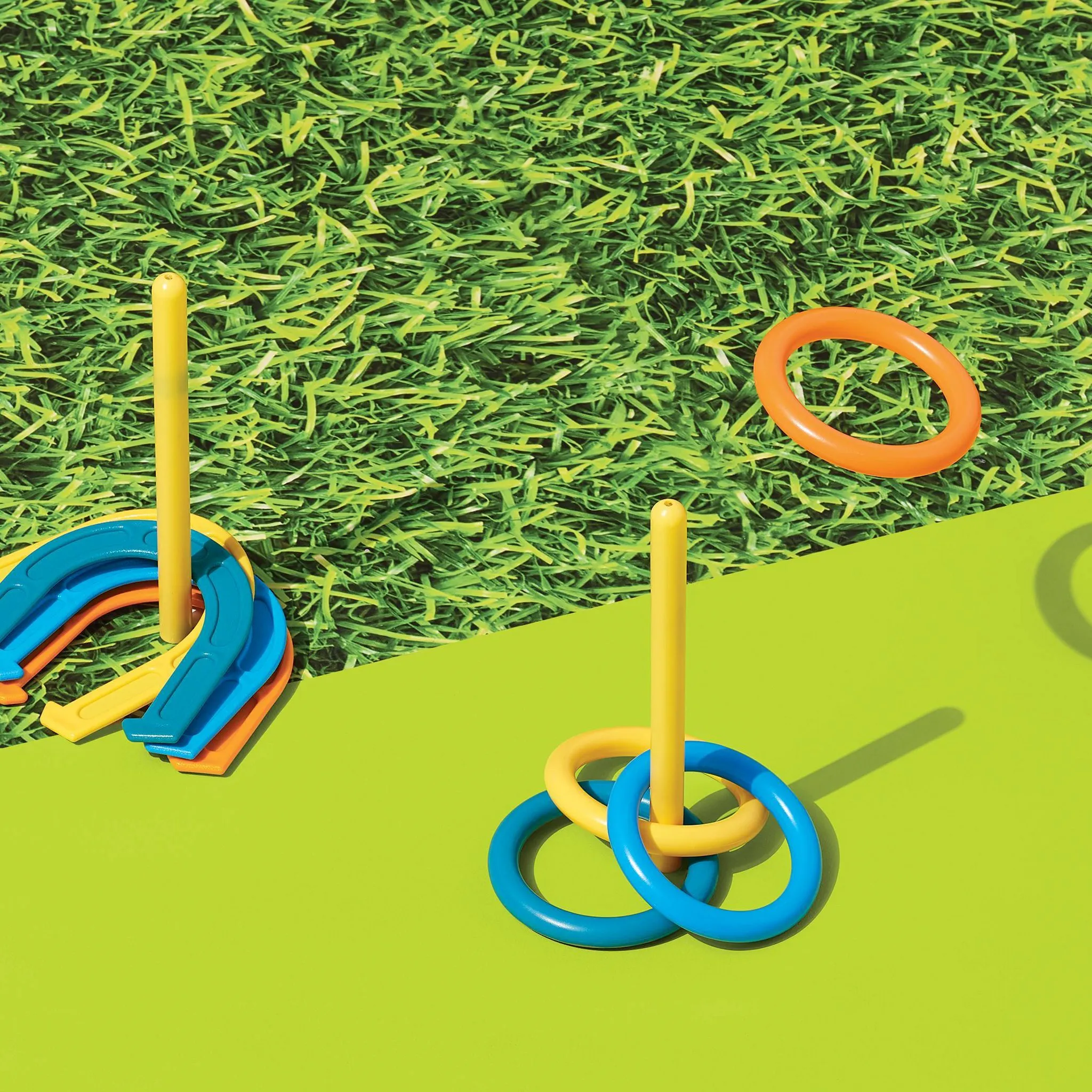 10pc Horseshoe Ring Toss Set - Image 3