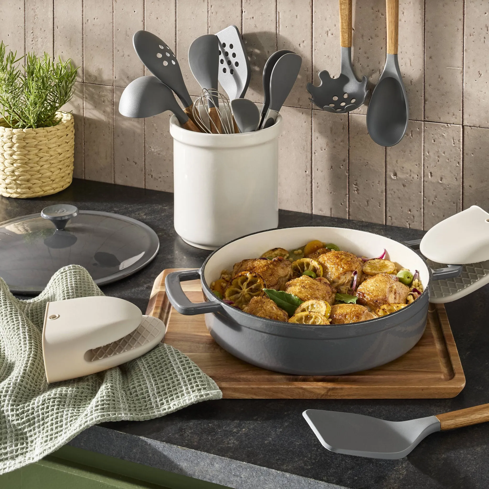 10pc Kitchen Utensil Set - Gray - Image 2