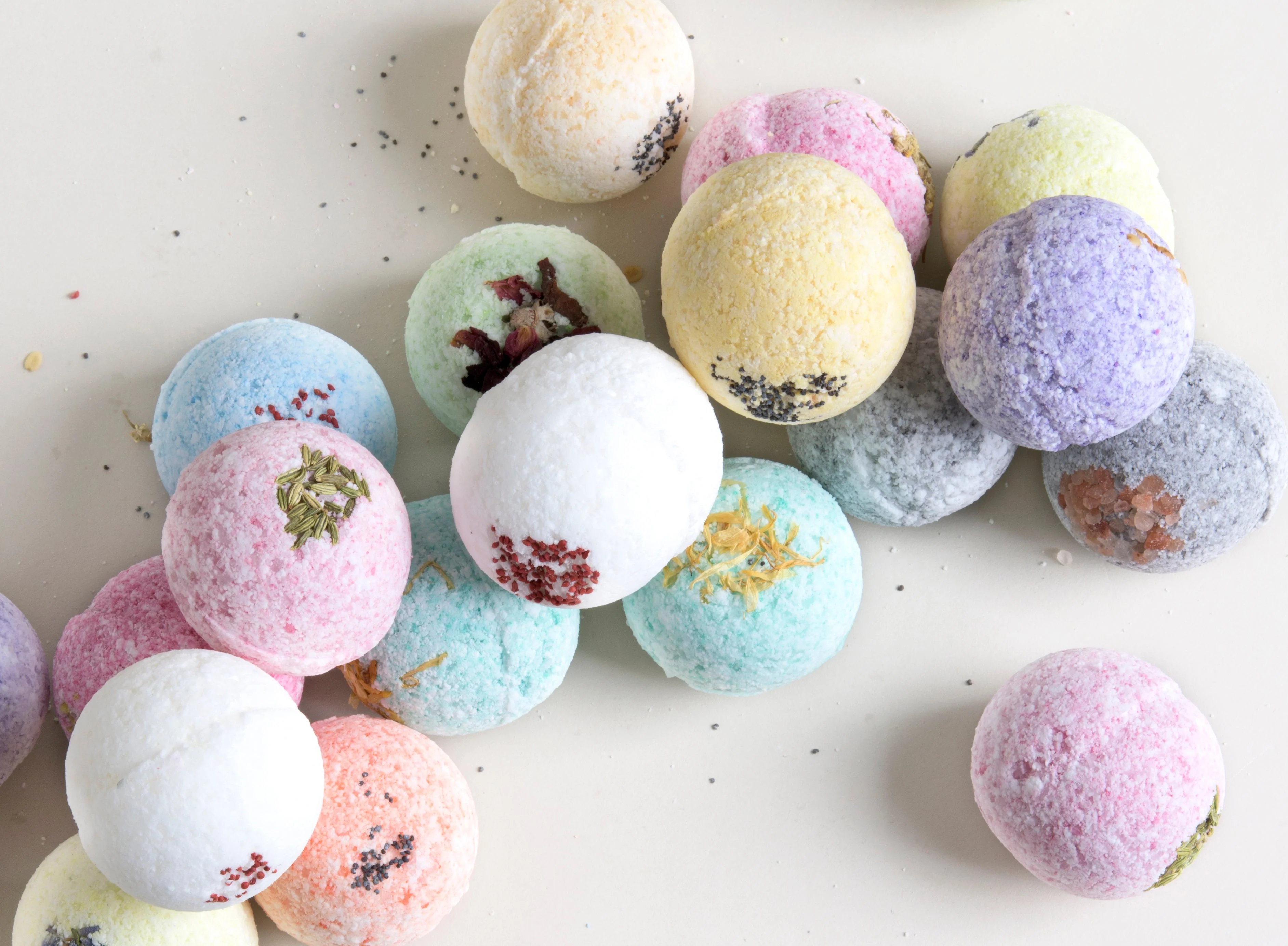 12ct Bath Bombs Gift Box - Image 5