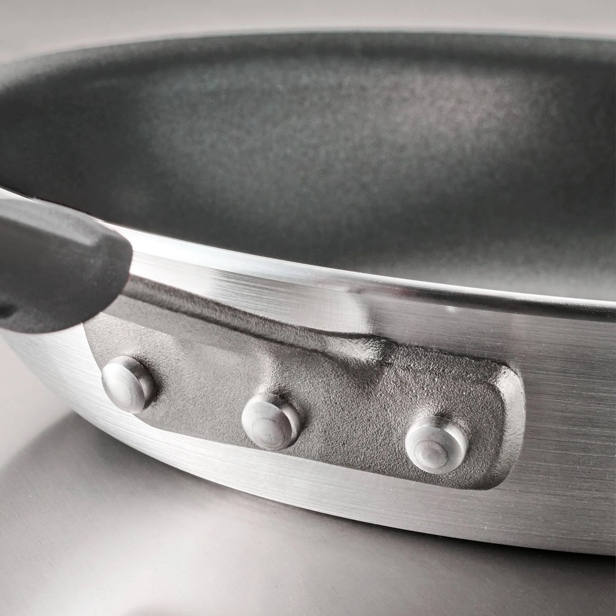 12" Aluminum Nonstick Fry Pan - Silver - Image 4