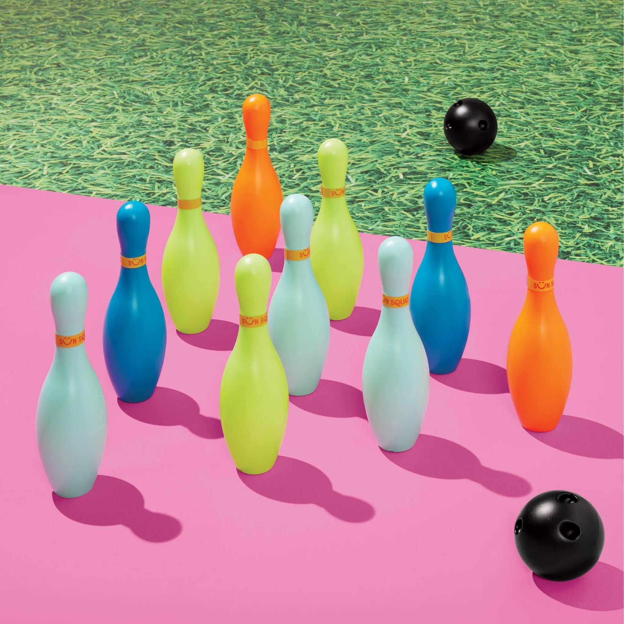 13pc Lawn Bowling Set - Outdoor Lawn Sports for Kids - Image 4