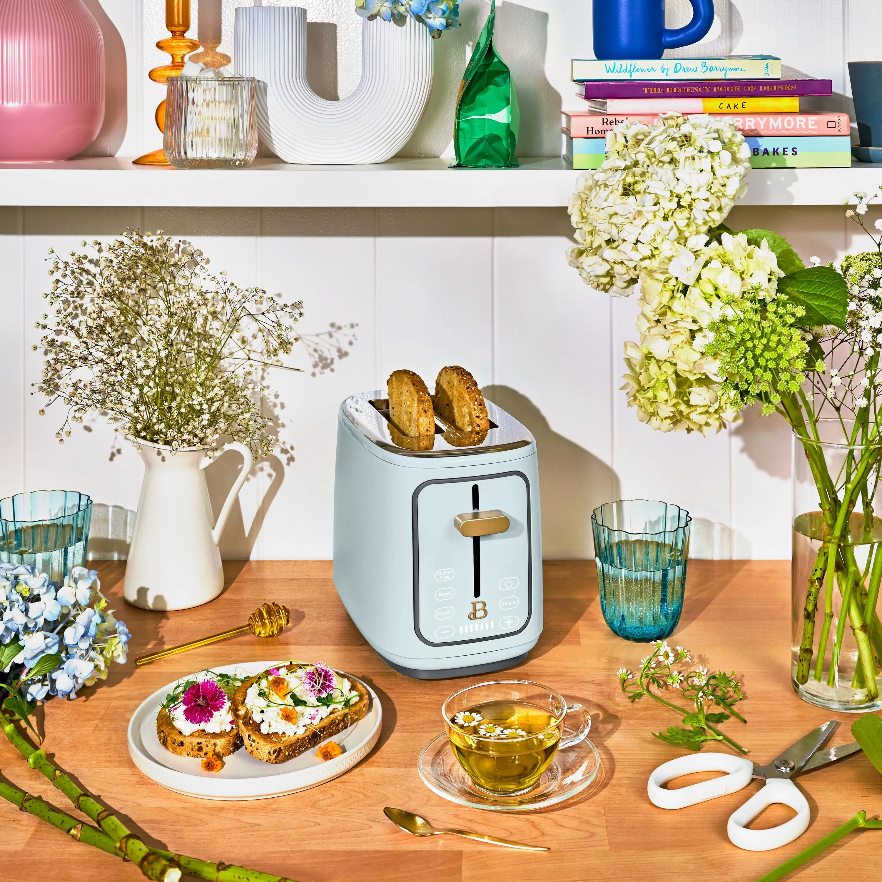 2 Slice Toaster with Touch-Activated Display - Hydrangea - Image 3
