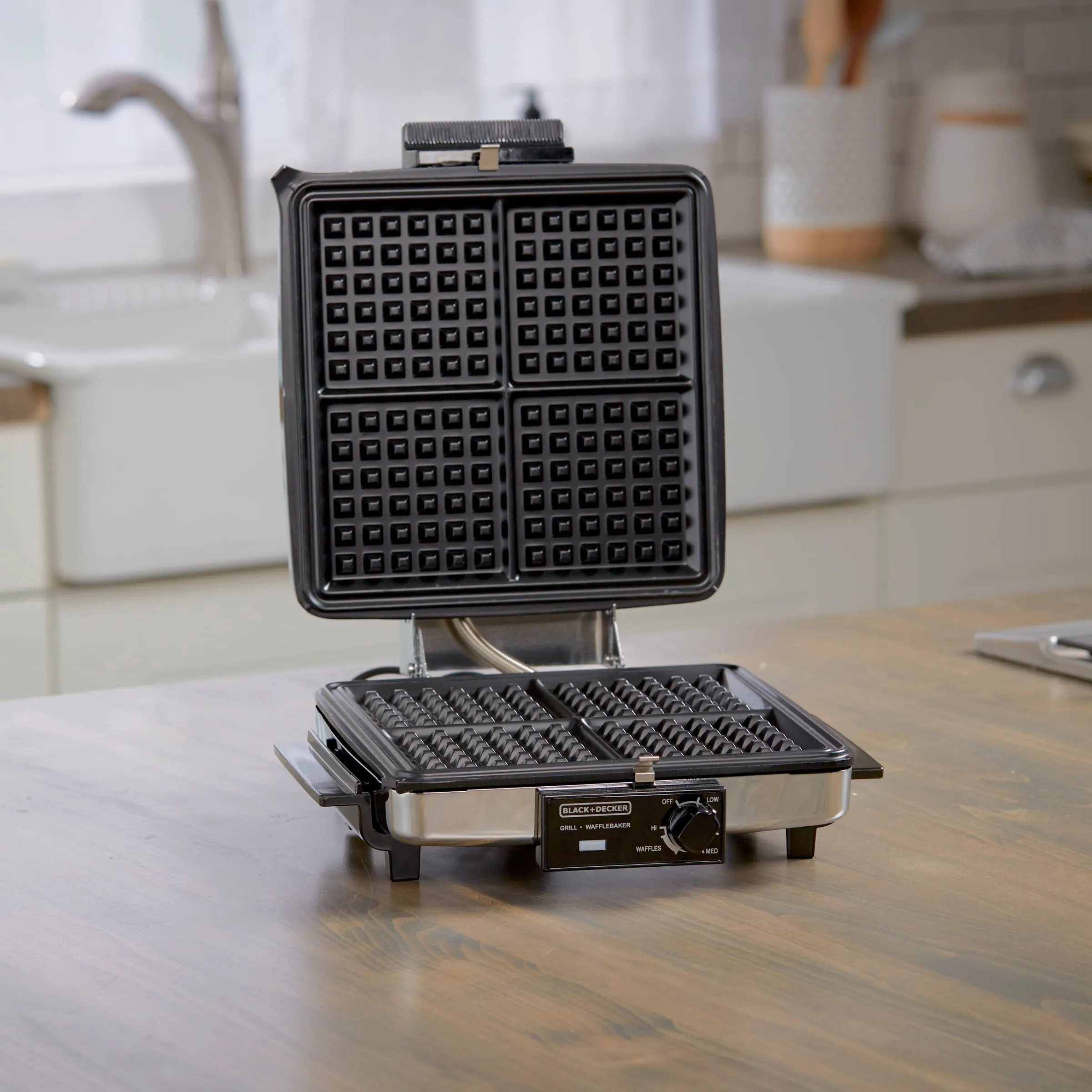 3-in-1 Waffle Maker - Image 4