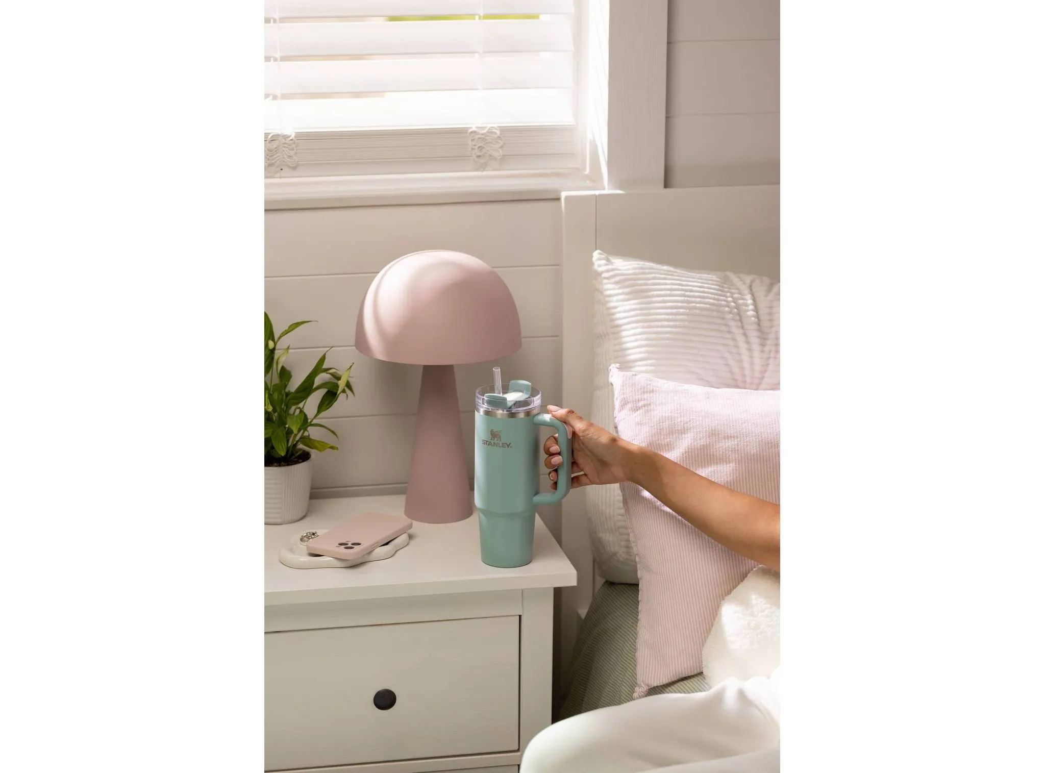 30 oz Stainless Steel H2.0 Flowstate Quencher Tumbler Seafoam - Image 4
