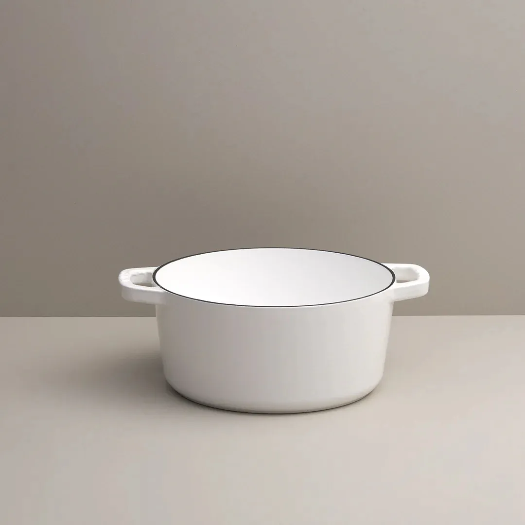 3.5 Quart Mini Dutch Oven - White/Gold - Image 2