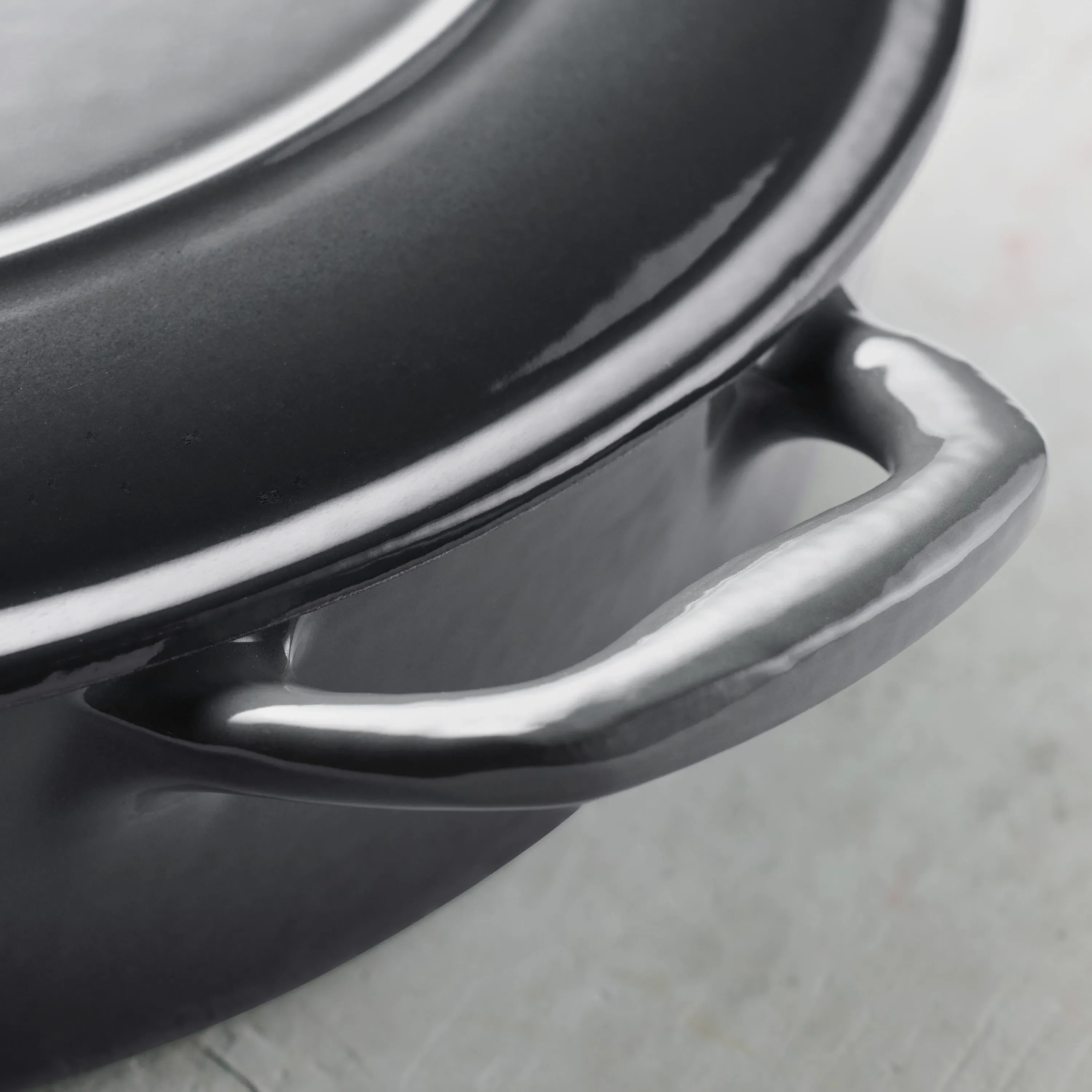 4-Quart Enameled Covered Cast Iron Braiser - Smoke - Image 3