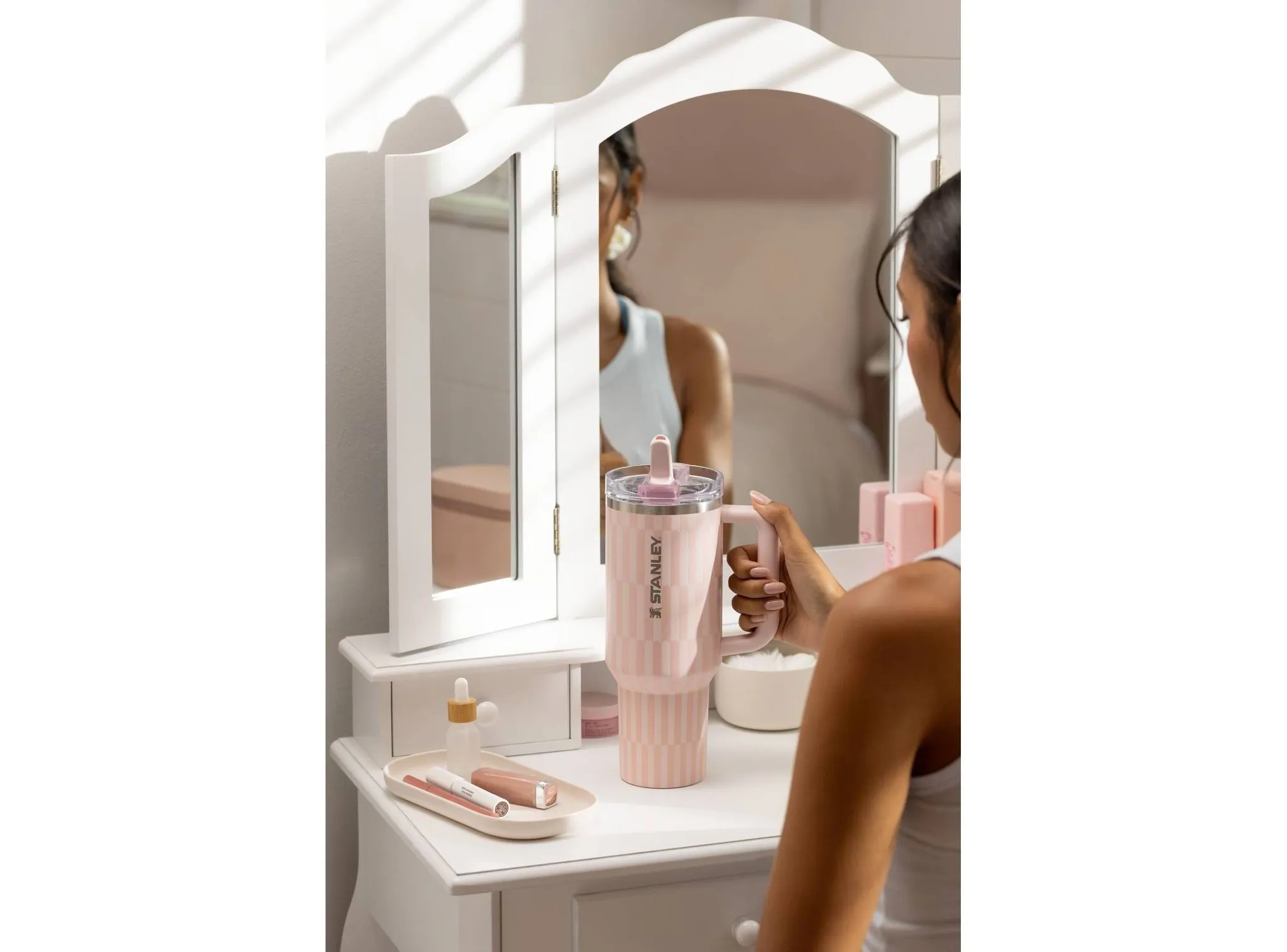 40 oz Stainless Steel Quencher Pro Tour Tumbler Tea Rose Tile - Image 4