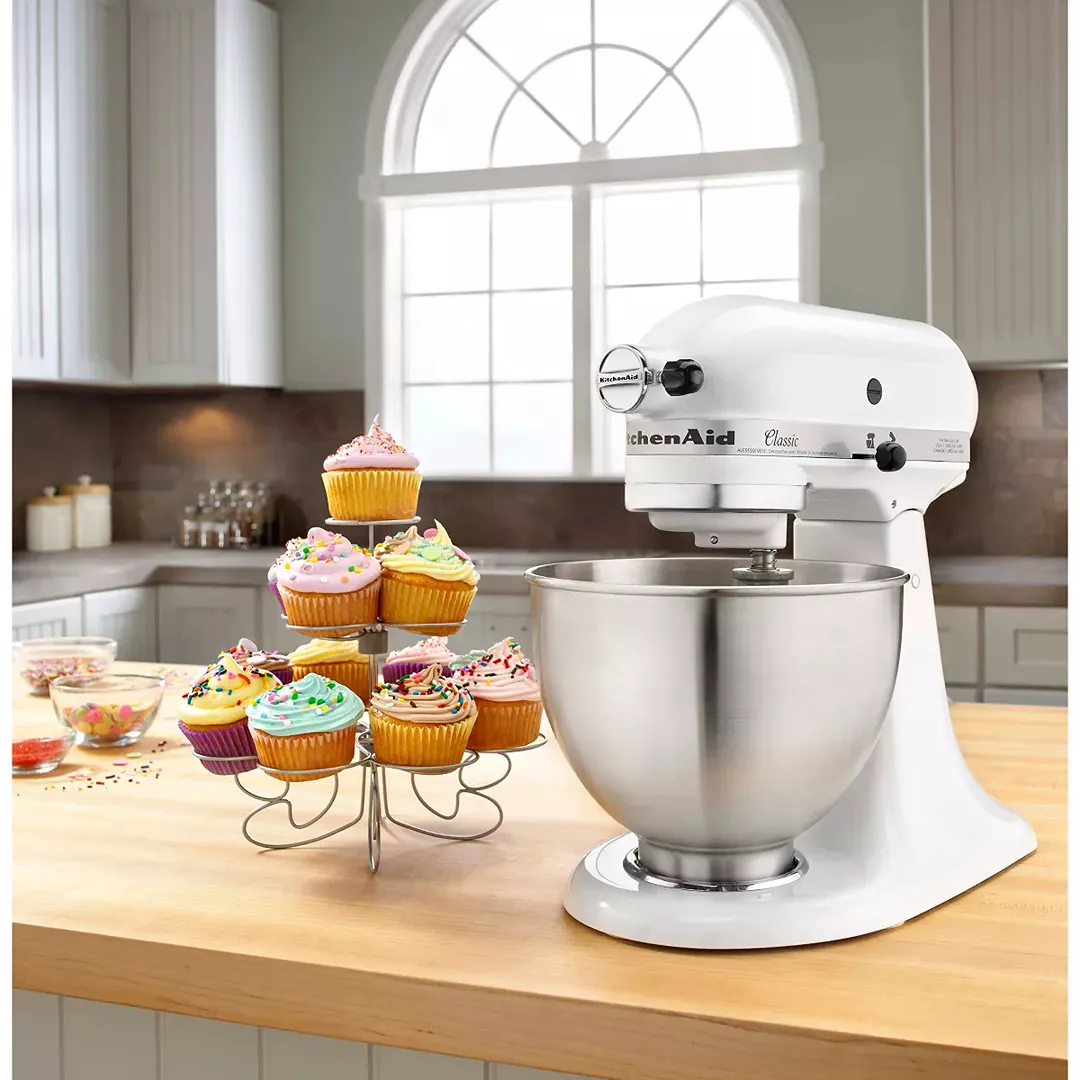 4.5 Quart Tilt-Head Stand Mixer White - Image 5