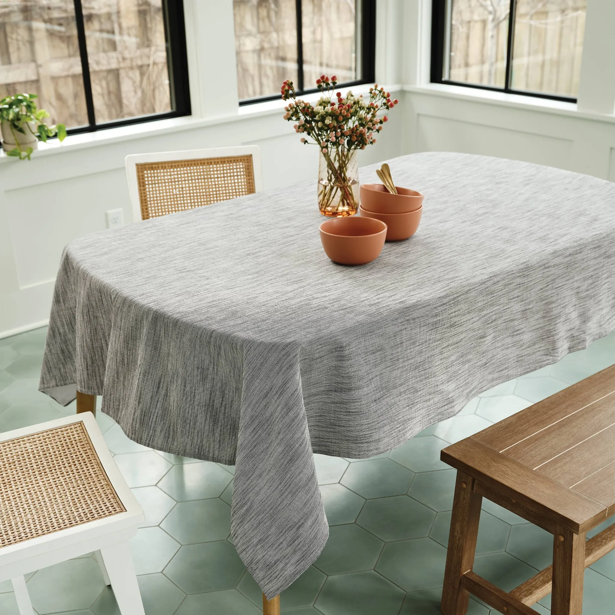 84"x60" Weave Tablecloth - Black/White - Image 2