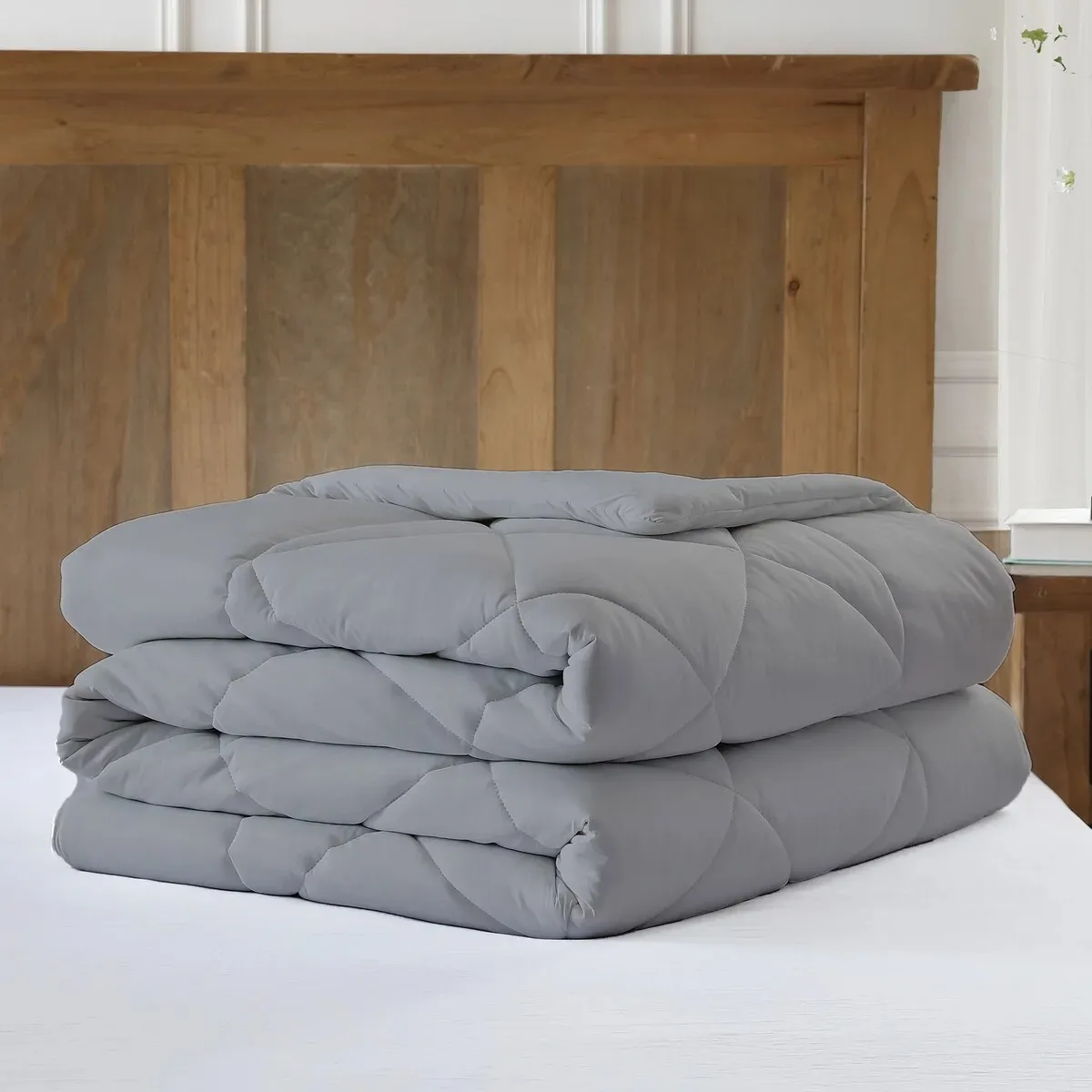 90"x90" Reversible Cooling Comforter Size : Queen - White or Gray
