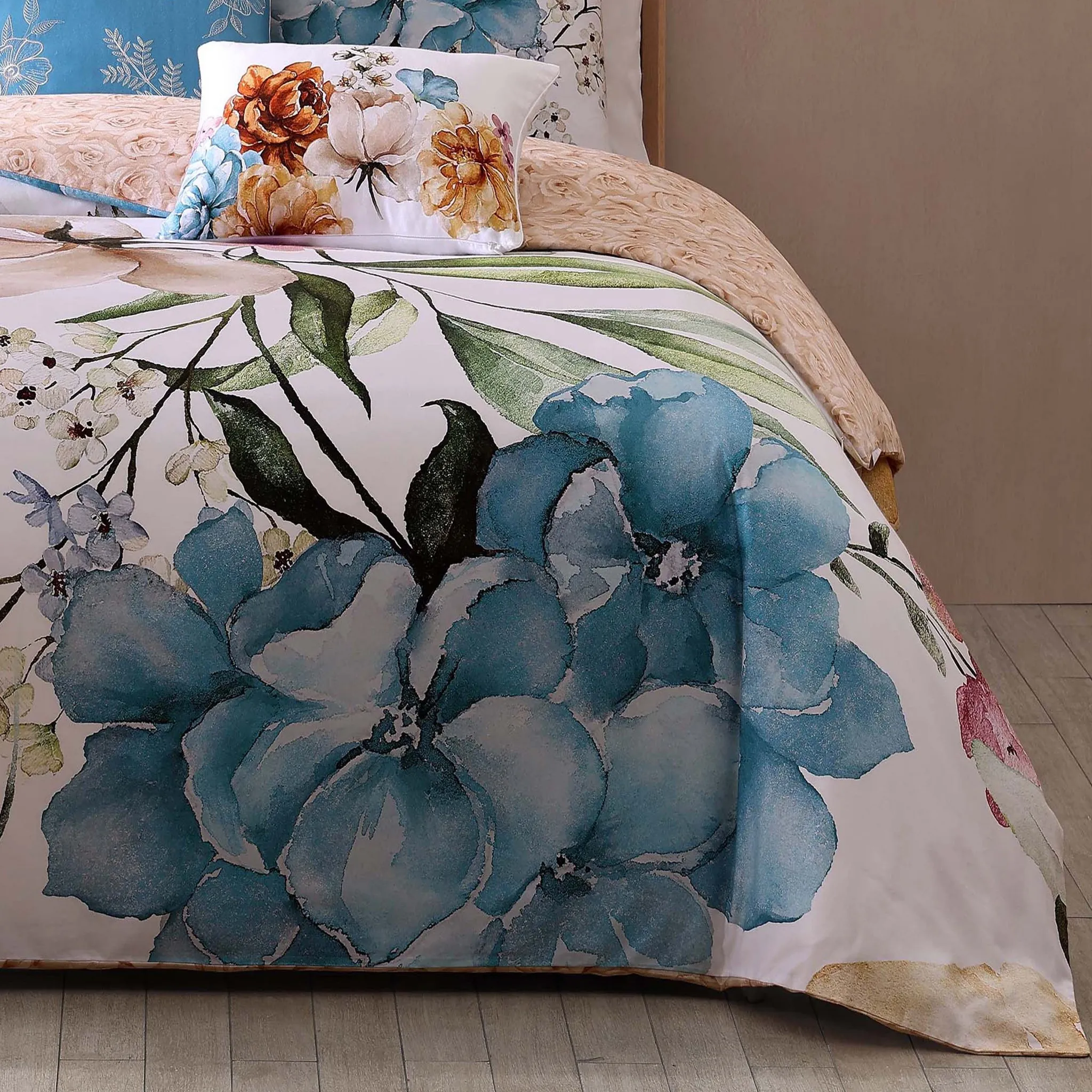 Bebejan Maia Blue 5 Piece Reversible Comforter Set - King - Image 7