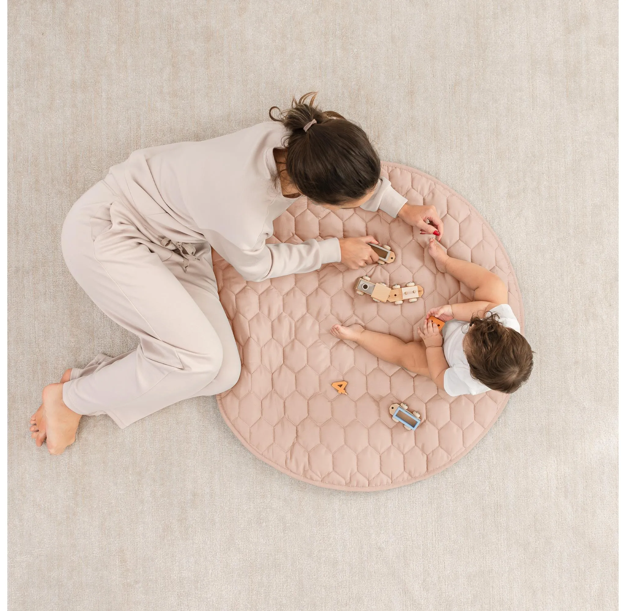 Blush Round Play Mat - 36" - Image 5