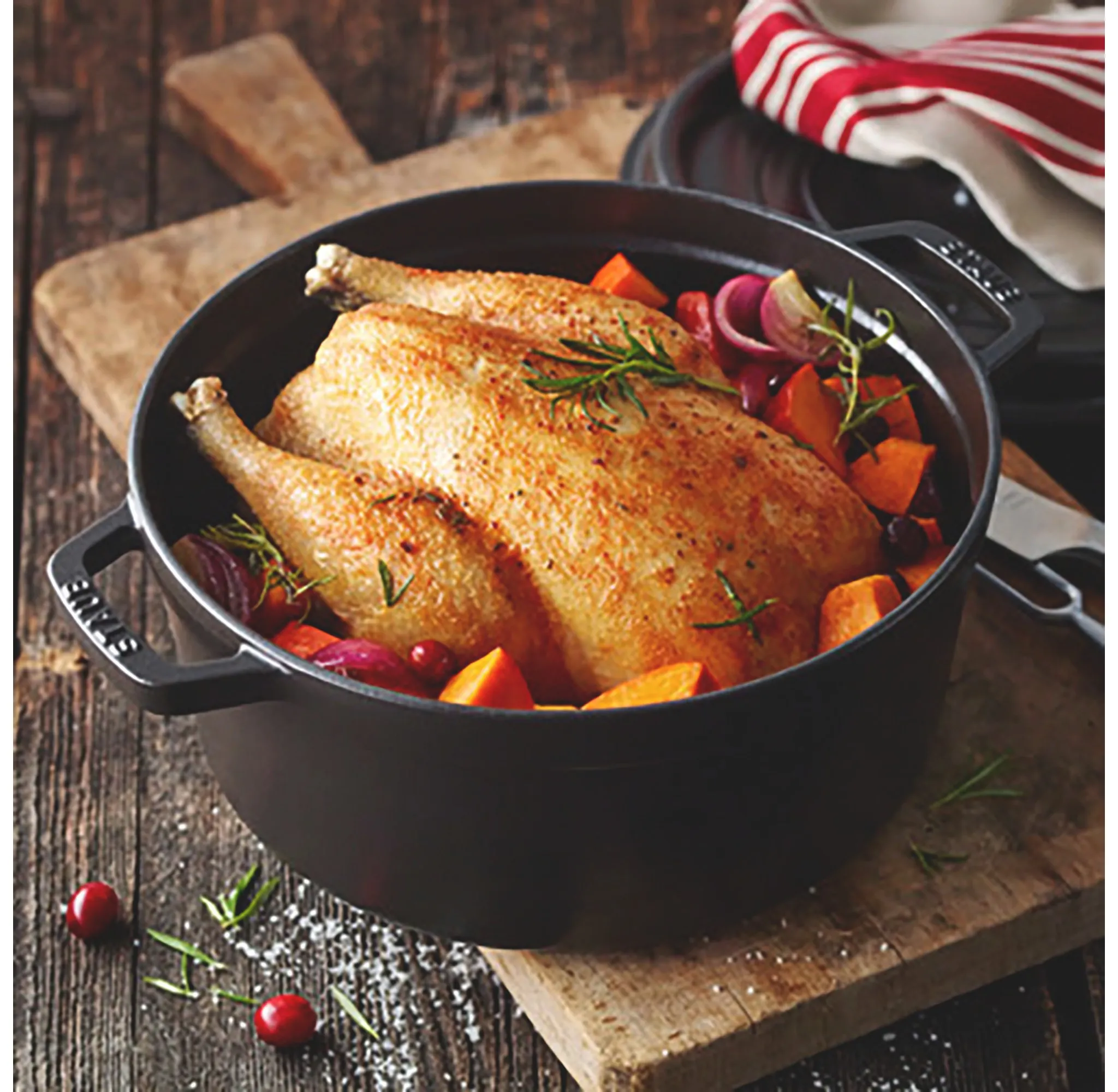Cast Iron Round Cocotte - Matte Black - Image 3