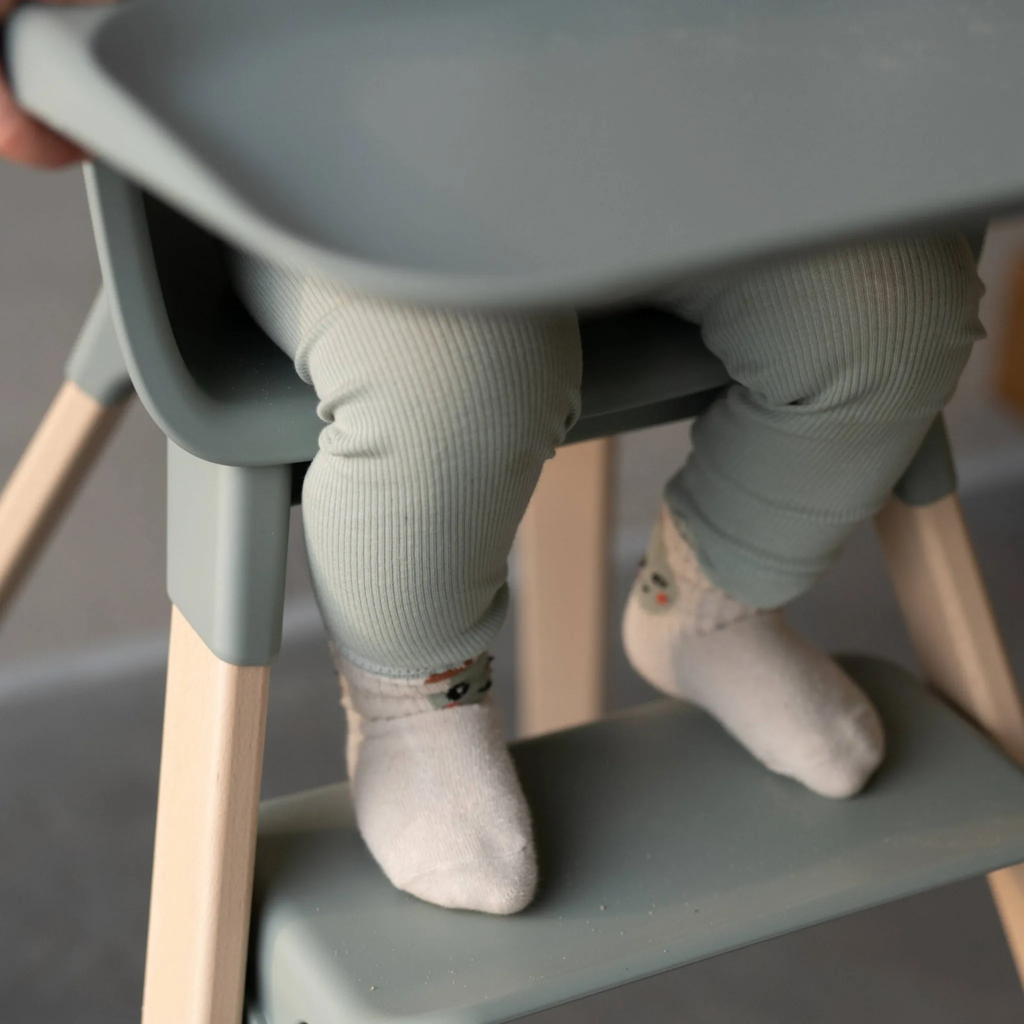 Clikk High Chair All-in-One with Tray & Harness - Glacier Green - Image 6