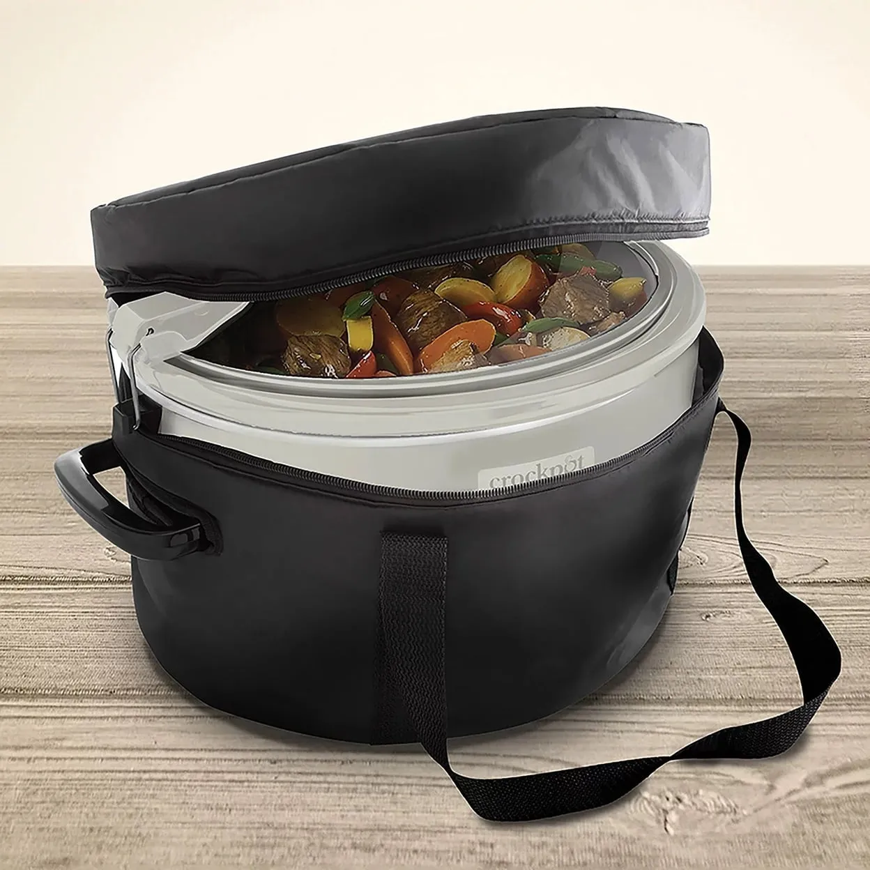 7-Quart Cook and Carry Programmable Slow Cooker with Carry Bag - Image 5