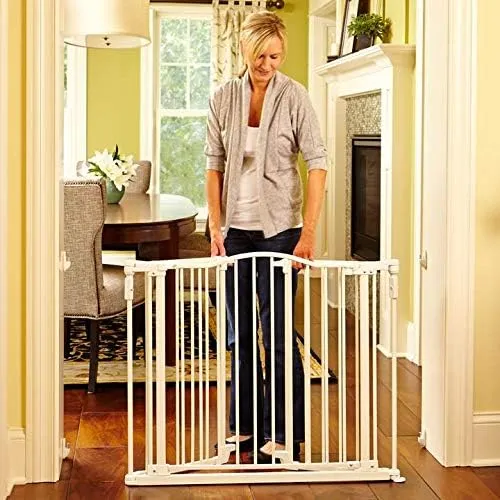 Deluxe Décor Safety Gate - Warm White - Image 2