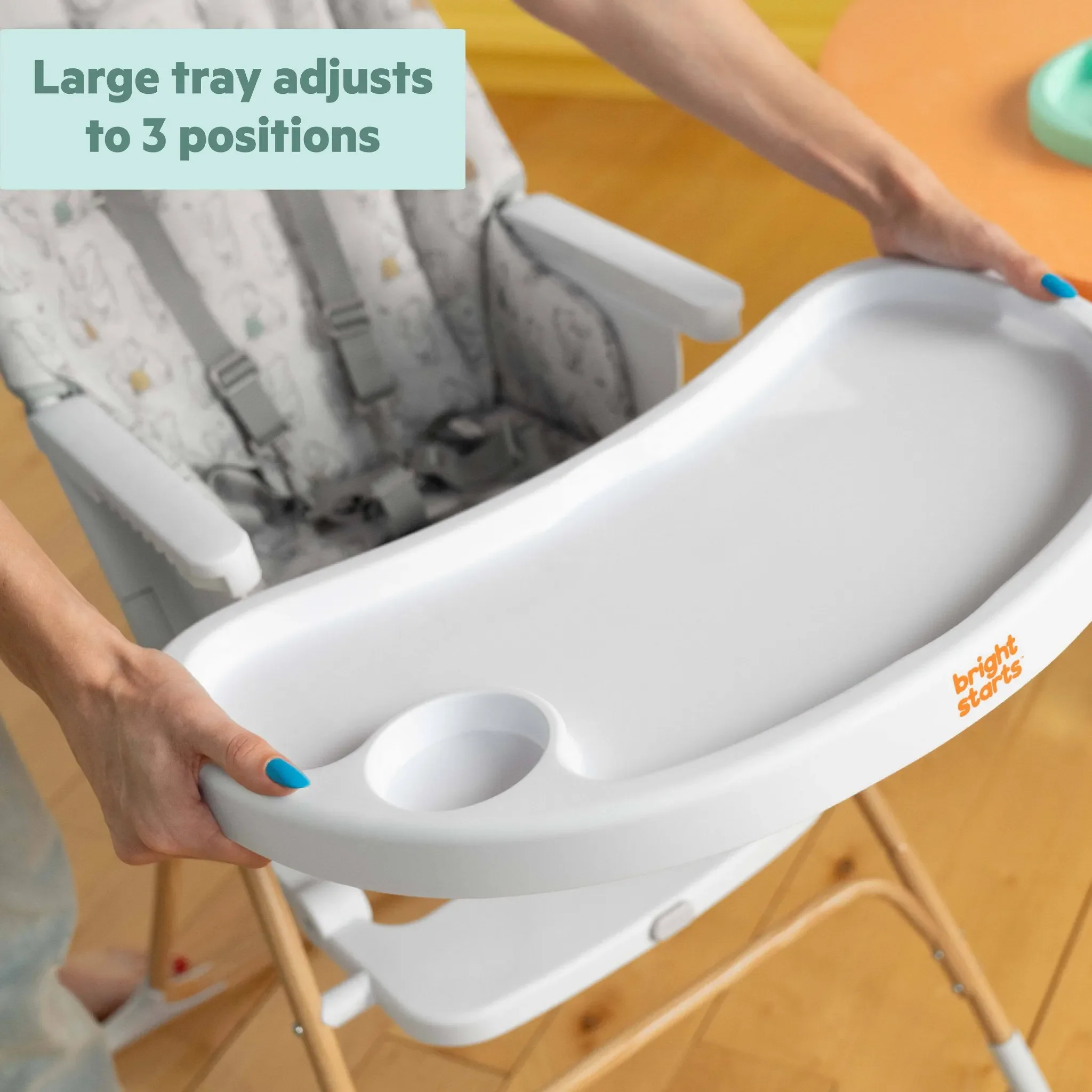 Disney Baby Winnie the Pooh Classic Pals Compact Folding High Chair - Gray - Image 5
