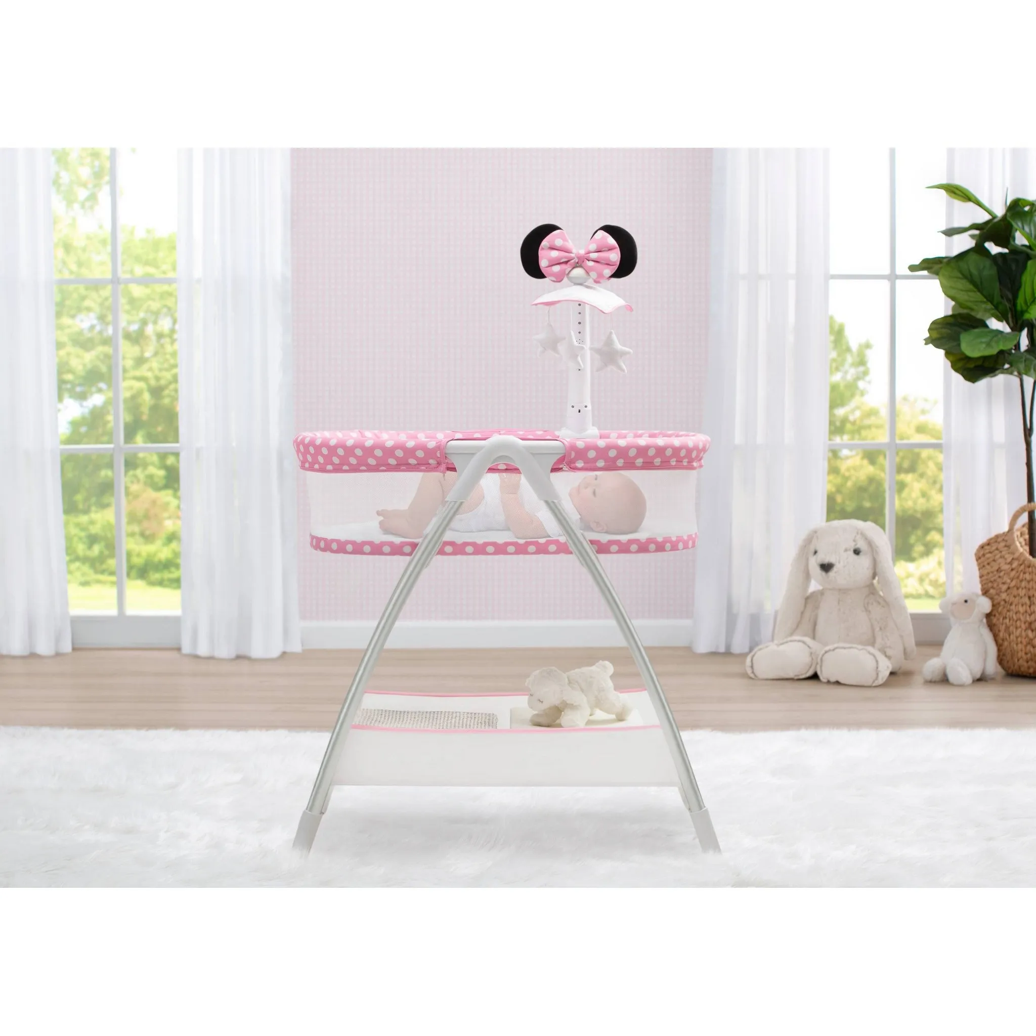 Minnie Mouse Bassinet with Mobile Arm - White - Image 4