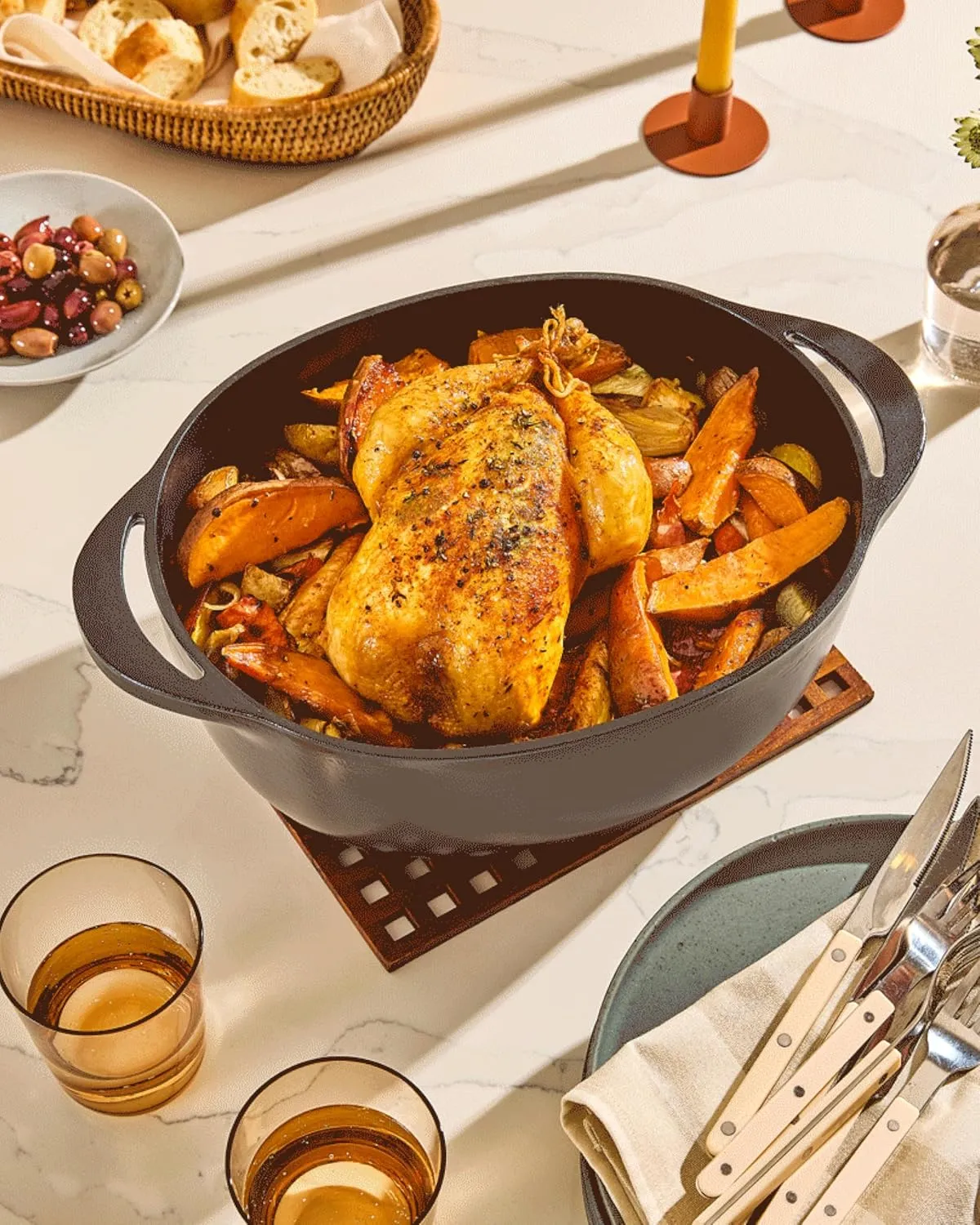 Enameled Cast Iron Dutch Oven - 8qt - Charcoal - Image 4