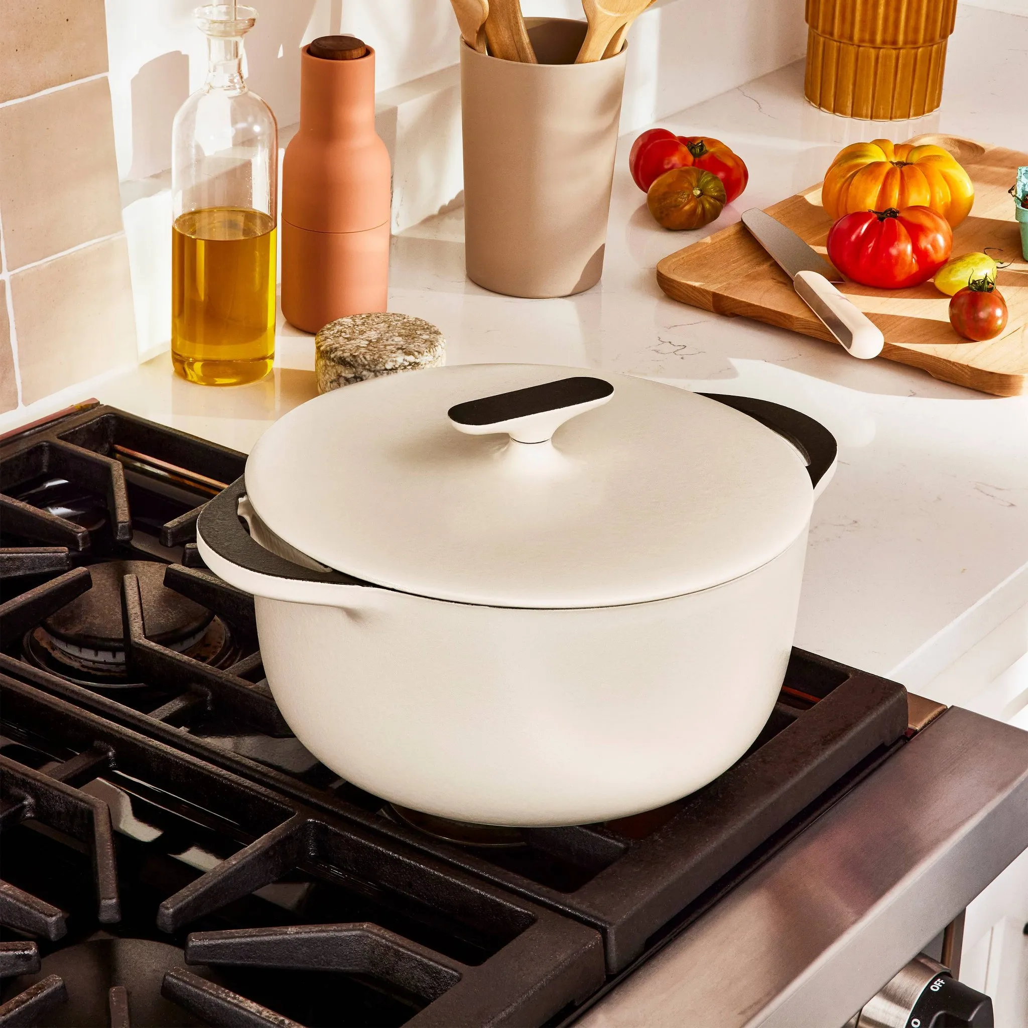 6.5 Qt Enameled Cast Iron Dutch Oven with Lid - Midnight Blue - Image 3