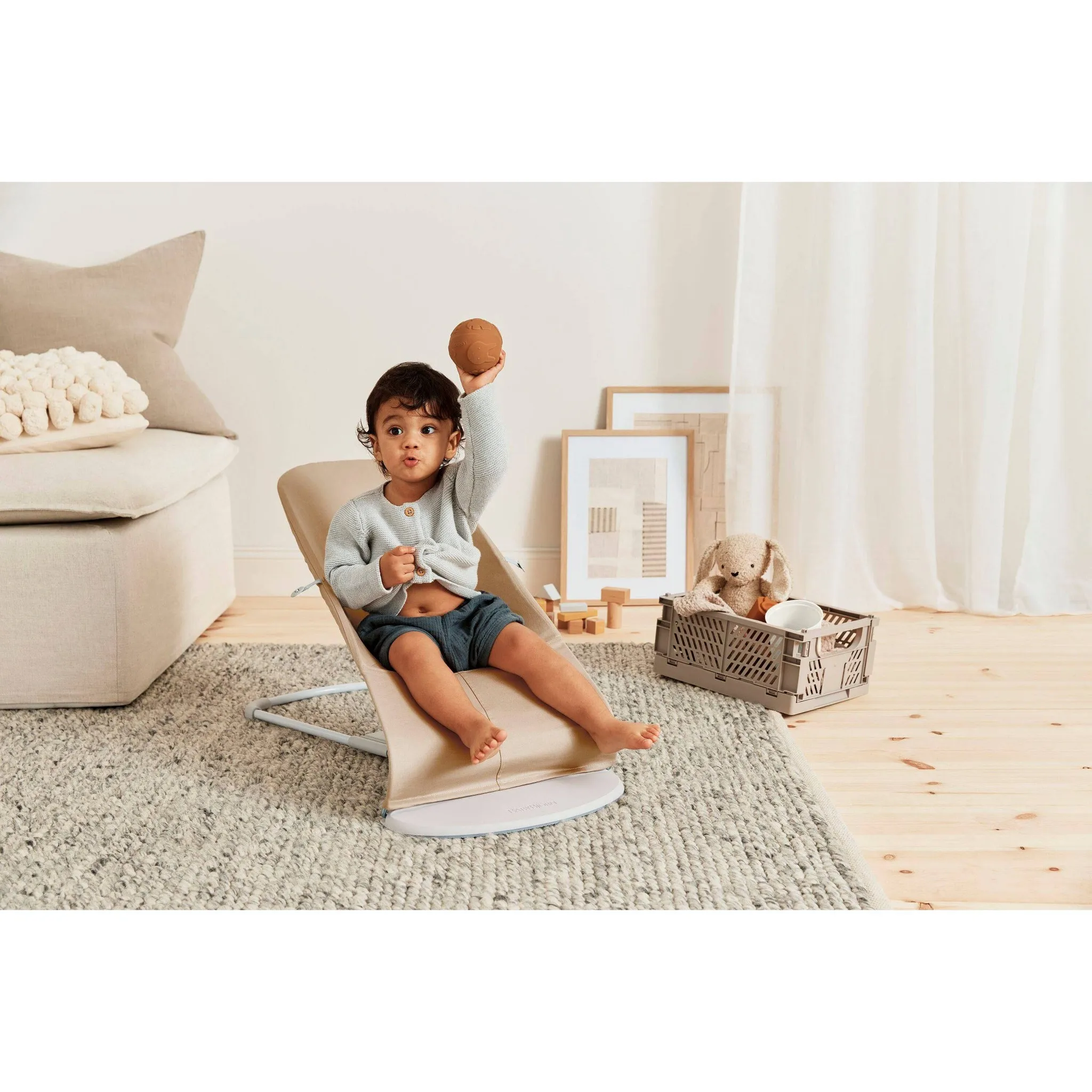 Ergonomic Baby Bouncer - Beige/Grey - Image 2