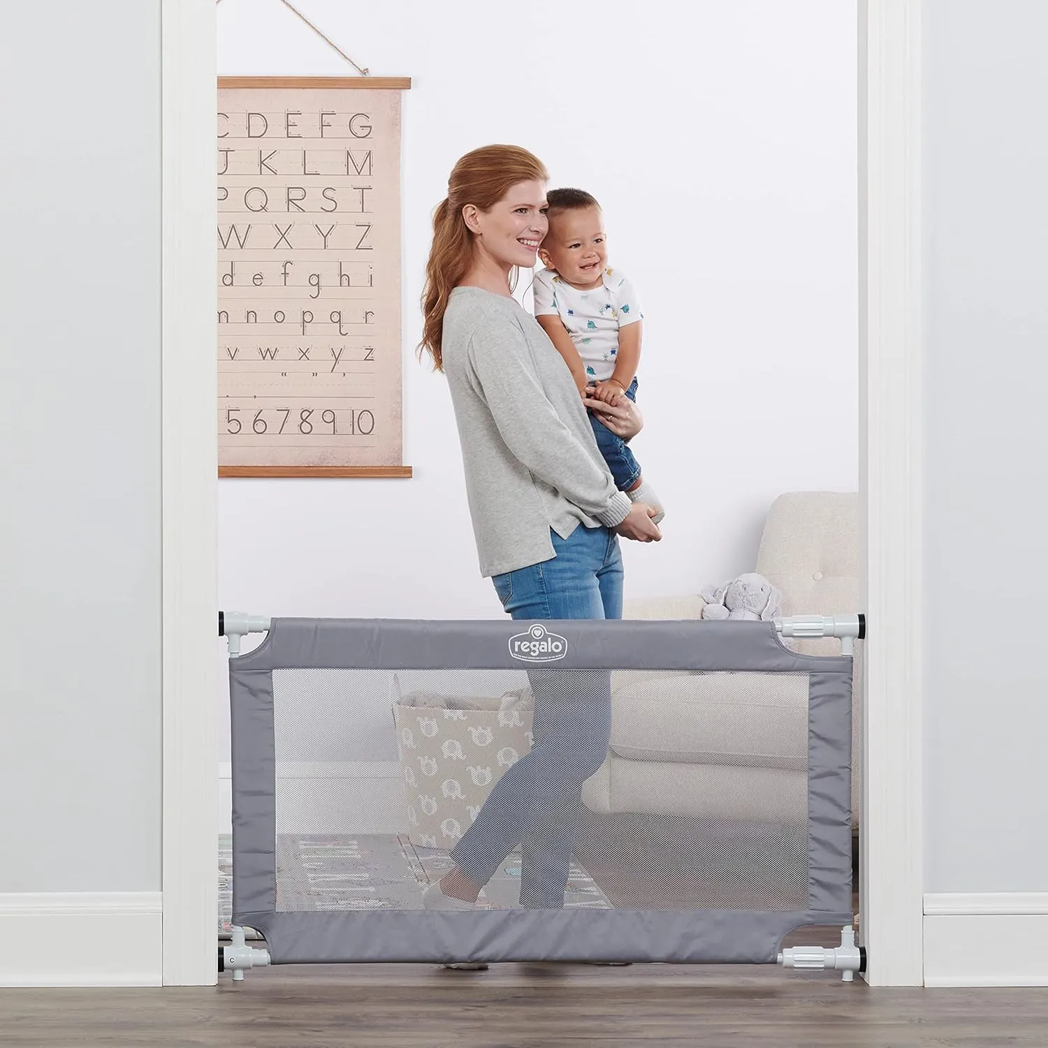 Expandable Mesh Gate - Gray/White - 28"