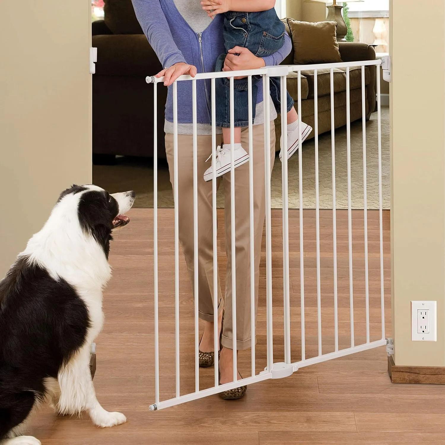 Extra Wide Tall and Wide Metal Baby Gate - White - Image 4