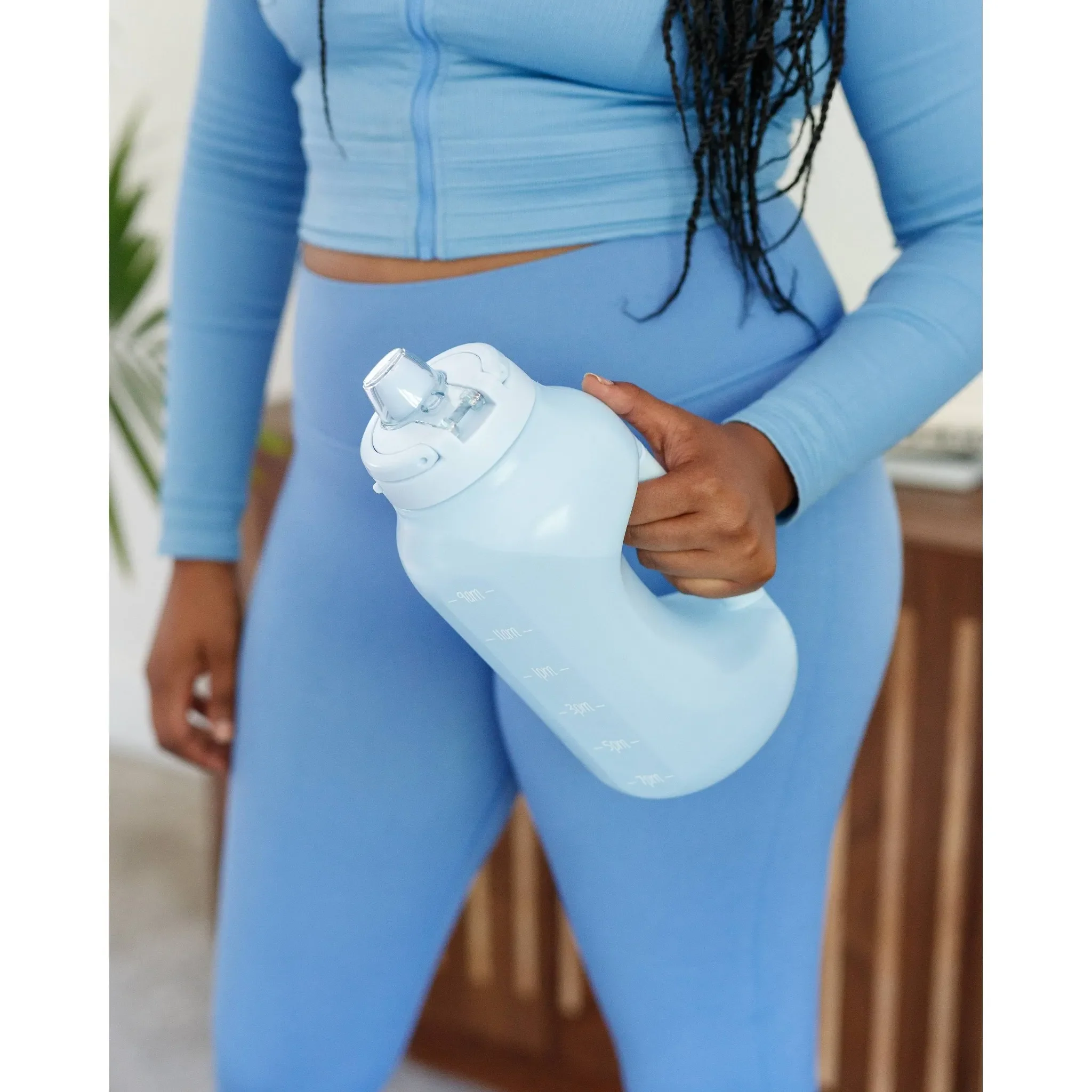 Hydra 64oz Half Gallon Plastic Jug with Straw - Blue - Image 5