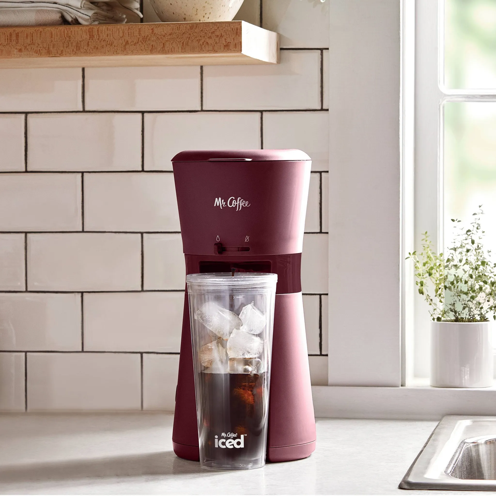 Iced Coffee Maker with Reusable Tumbler and Coffee Filter - Burgundy: Brews Iced Coffee, 22 oz Capacity - Image 5