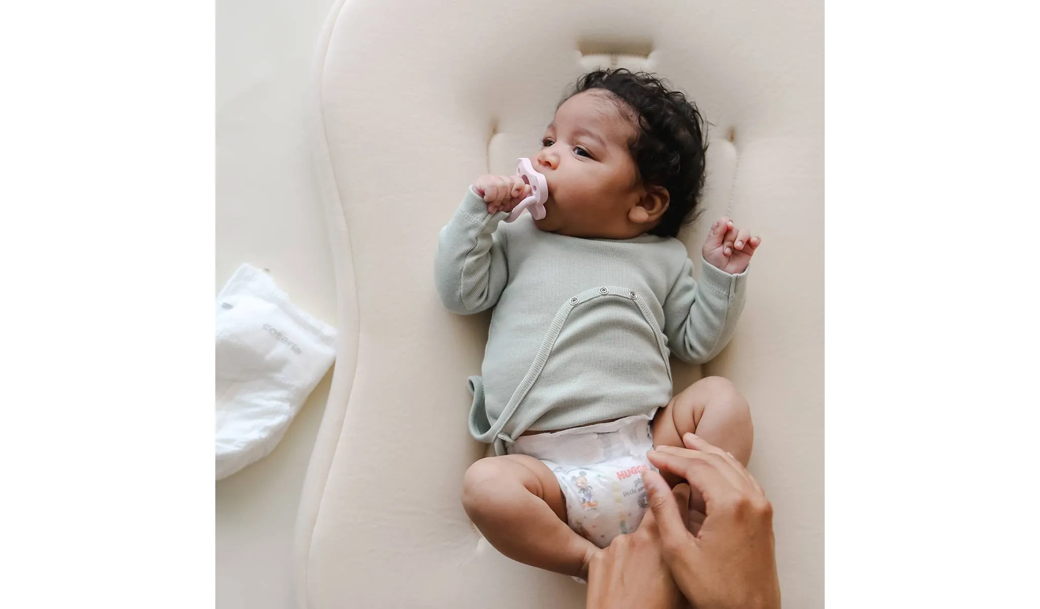 Curve Infant Lounger - Natural - Image 8