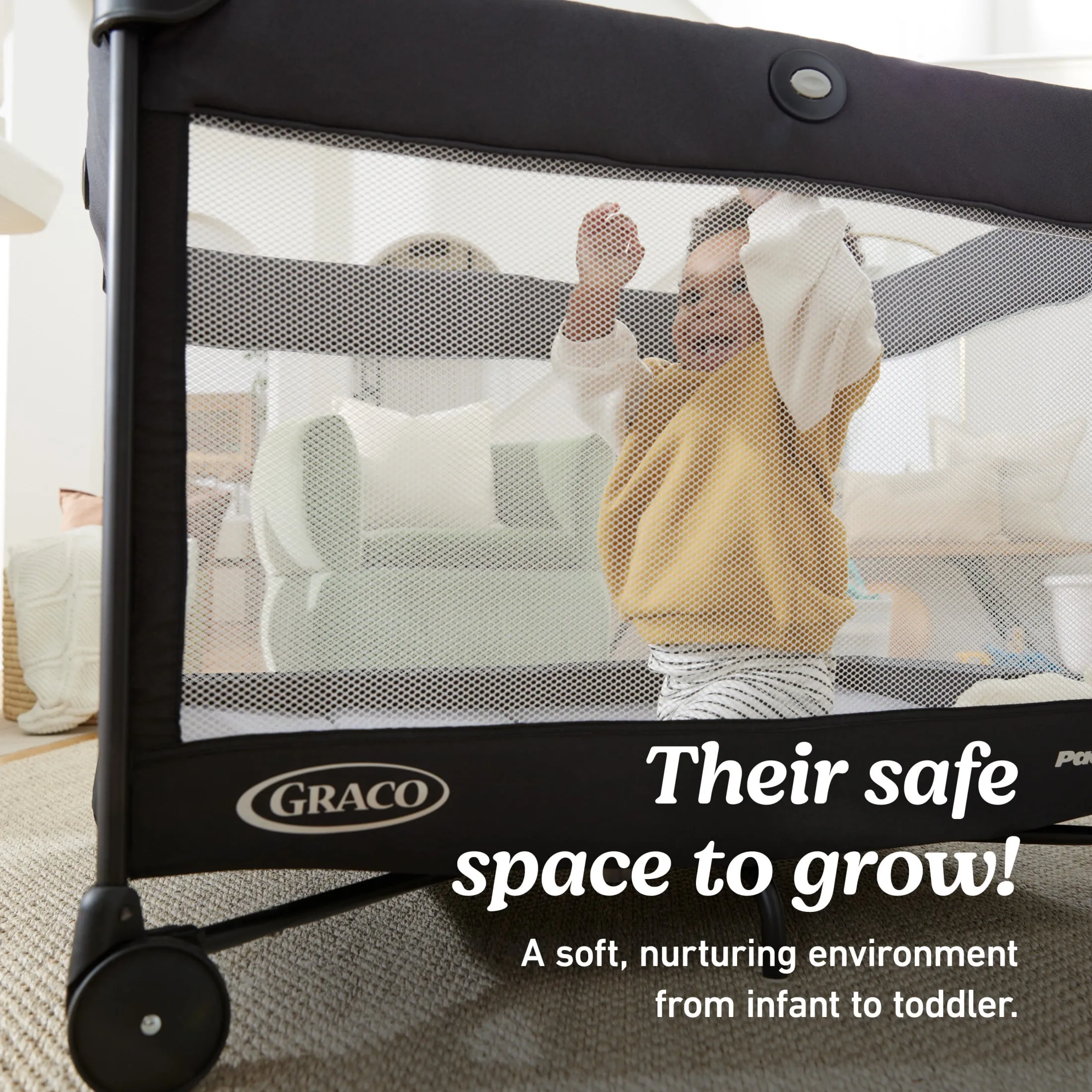 On The Go Zip Infant Playard - Reeves - Image 3