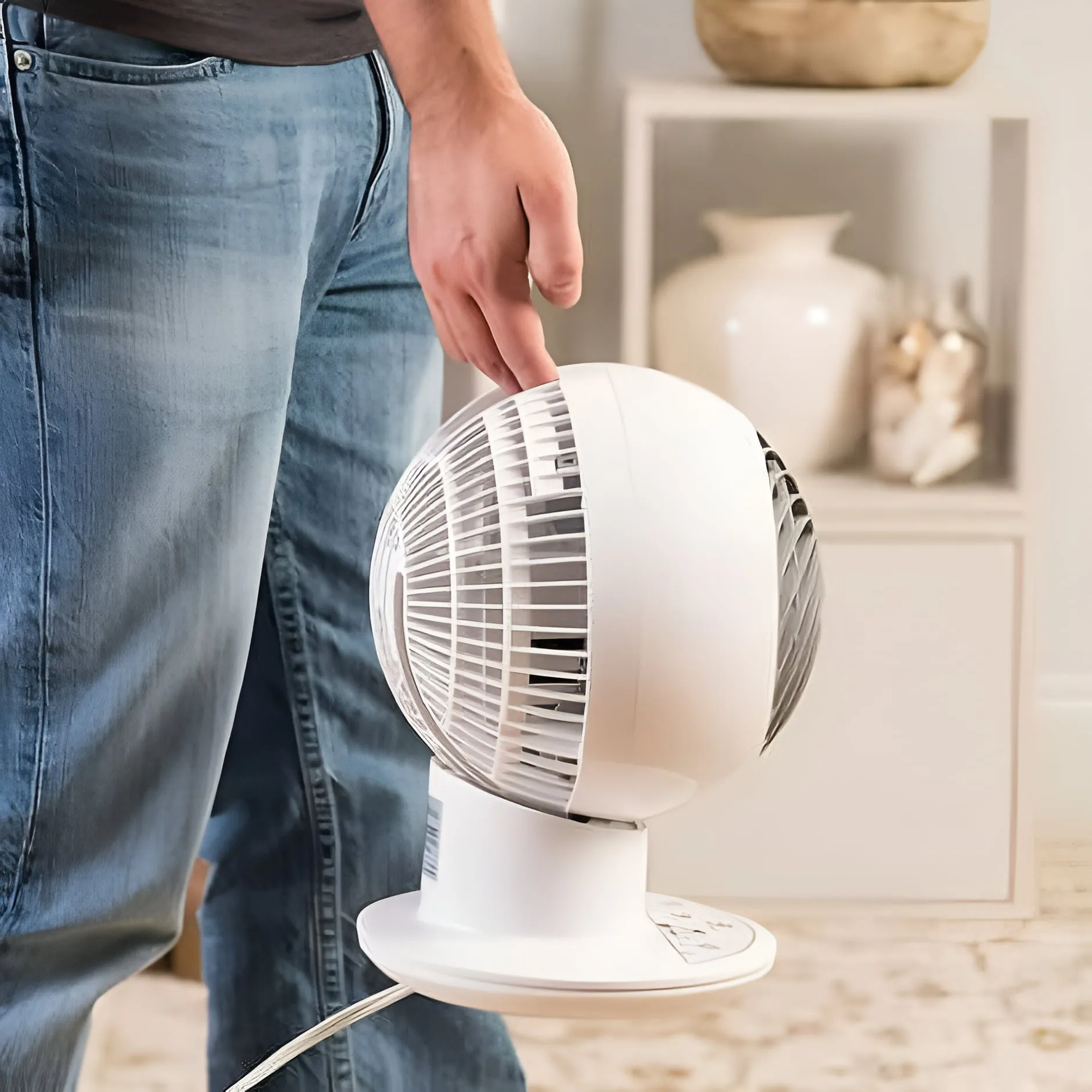 Iris Woozoo Globe Multi-Directional 5-Speed Oscillating Fan - 2024 Model - Image 3