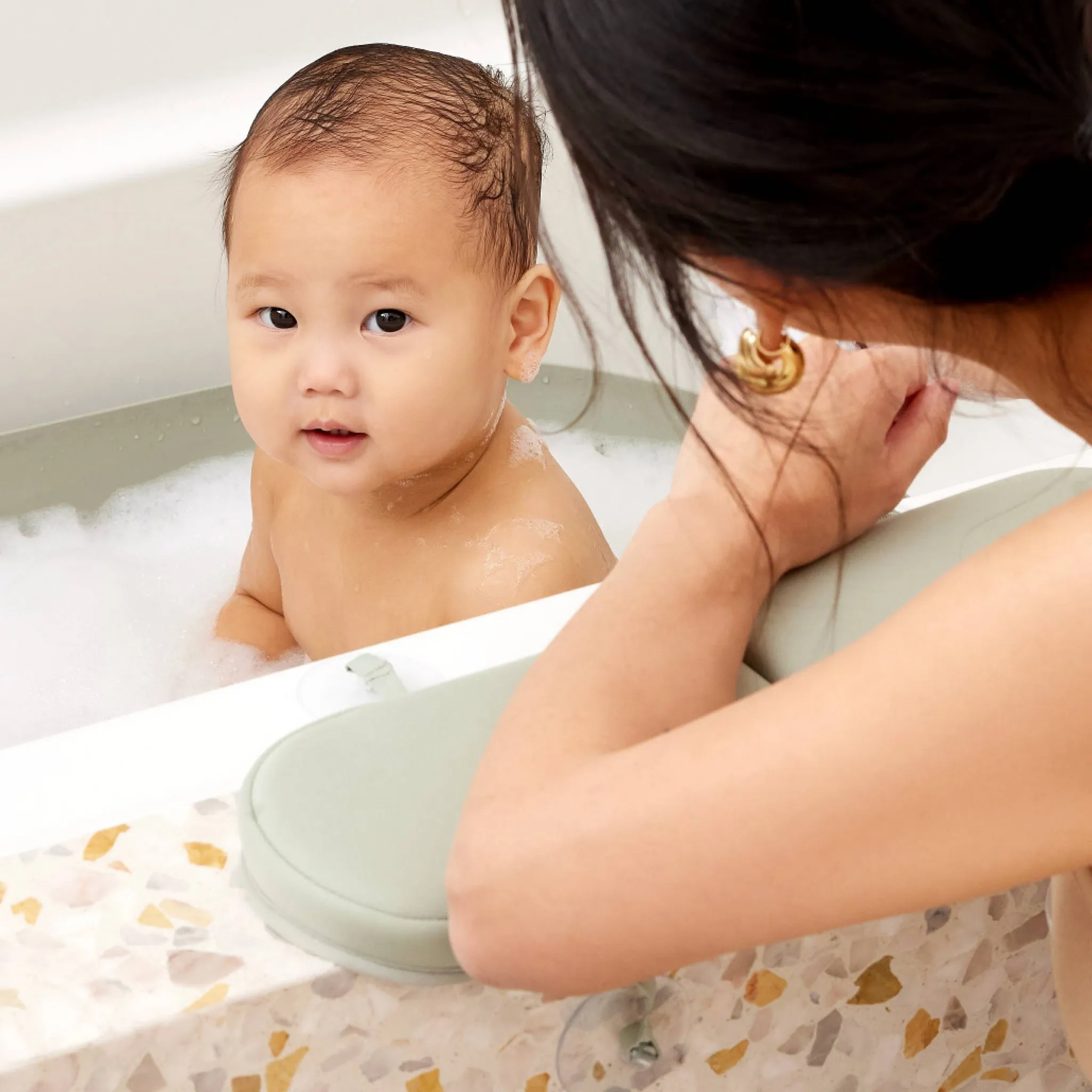 Lalo Baby Bath Knee and Elbow Saver Set - Sage Green - Image 3