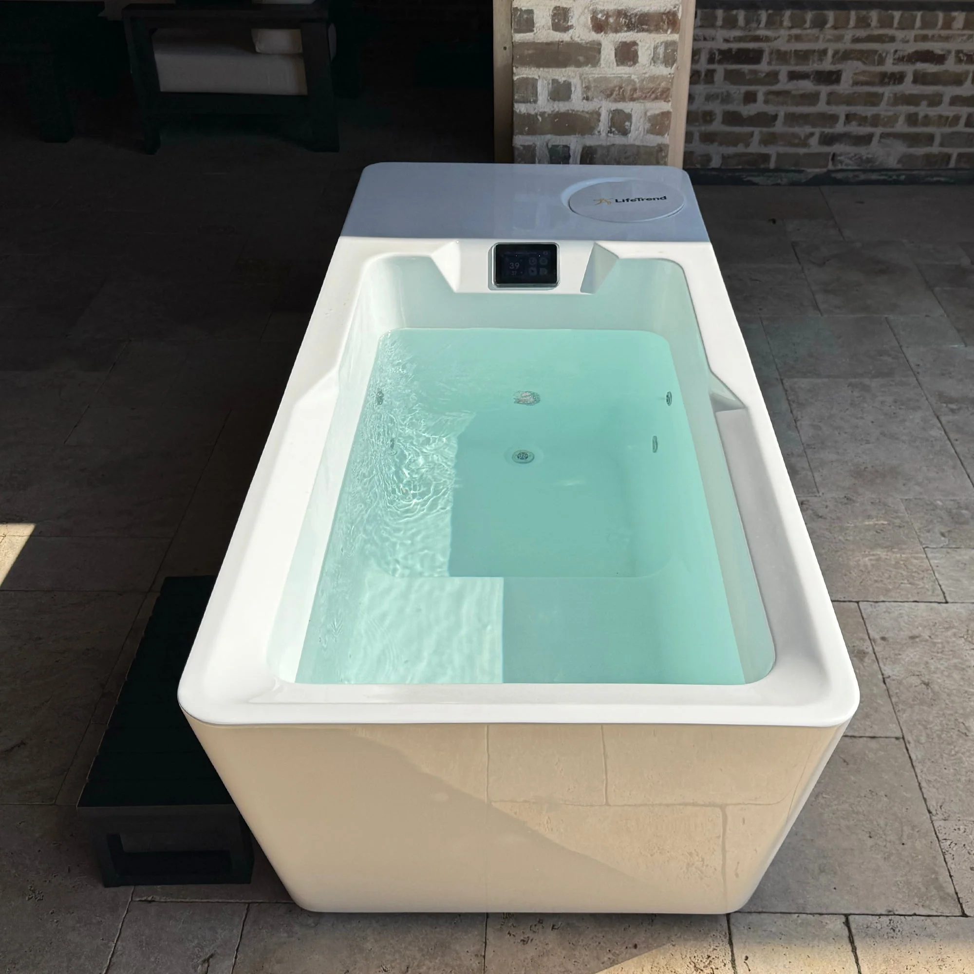 LIFETREND Solitude Integrated Cold Plunge & Hot Soak Tub - Image 10
