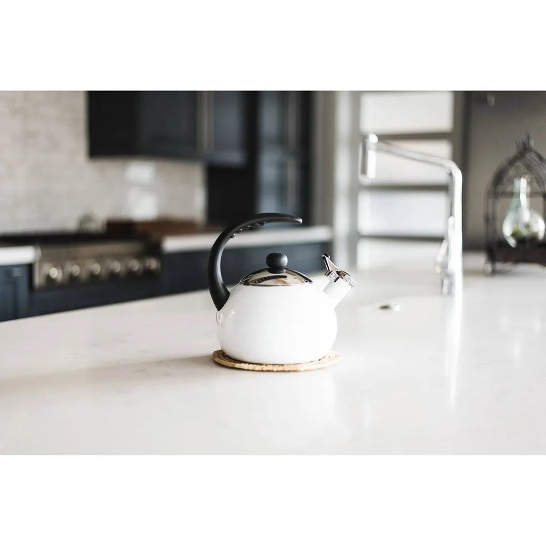 Luna Porcelain Enamel Tea Kettle 2.5 Quart - White - Image 2