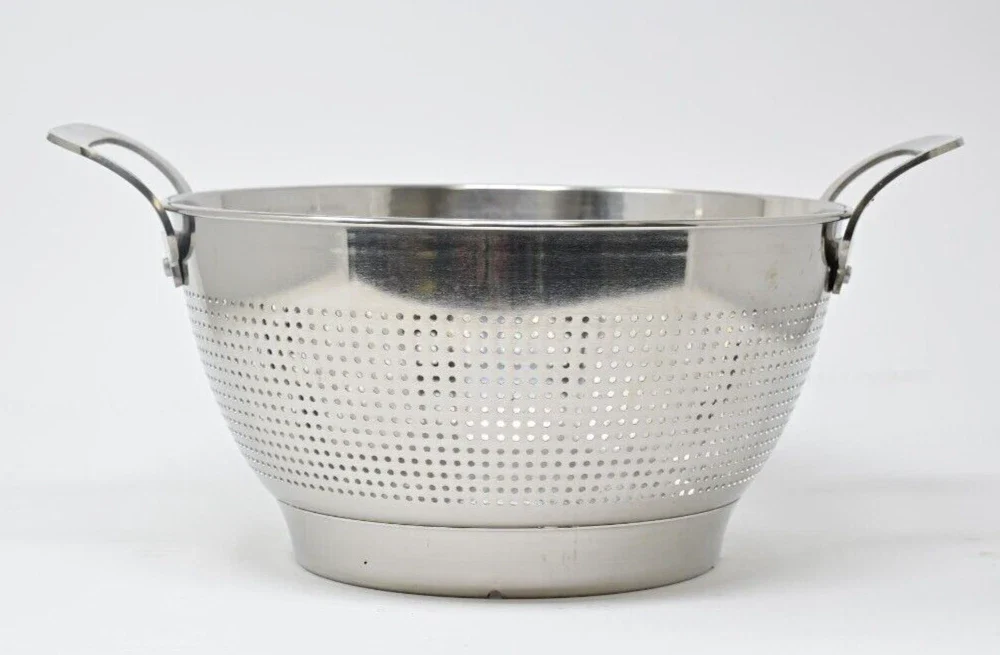 MIU French 18/8 Stainless Steel 3-Piece Nesting Colander Set - Image 2