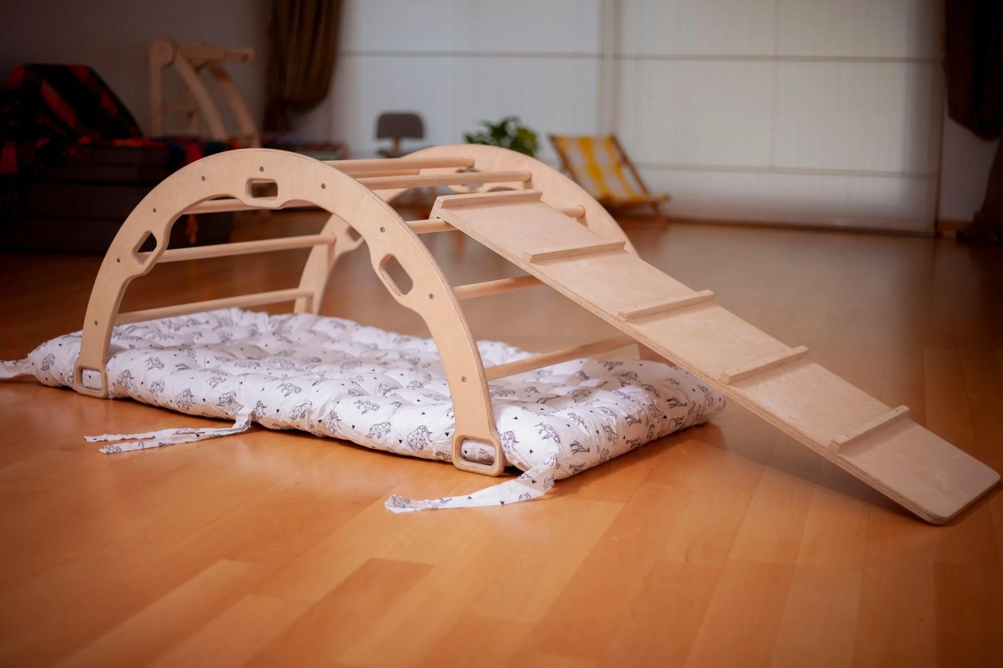 2 Size Montessori Baby Play Climber Set Wooden Climbing Arch Rocker & Ramp & Pillow - Image 25