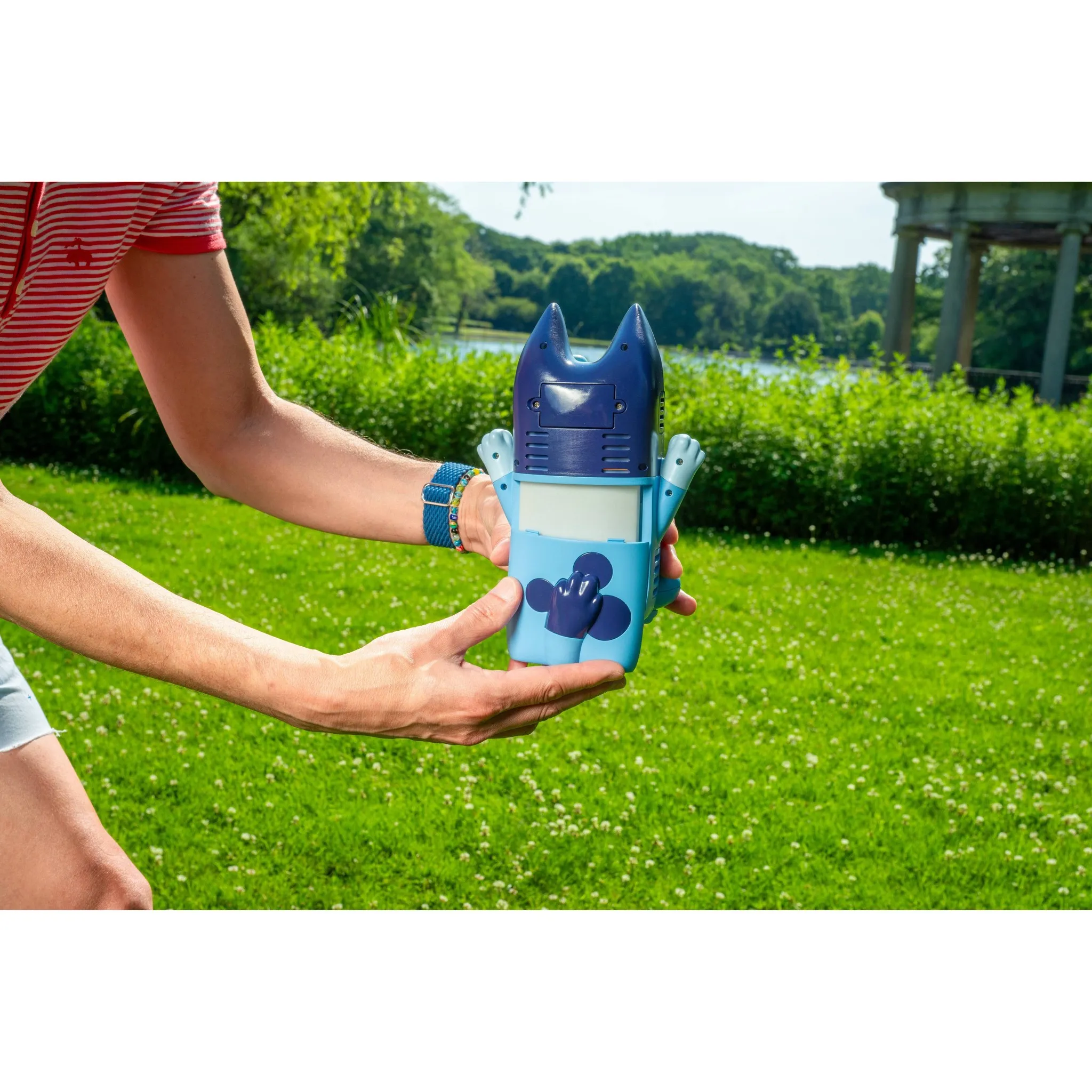 Bluey No Spill Musical Bubble Machine - Image 2