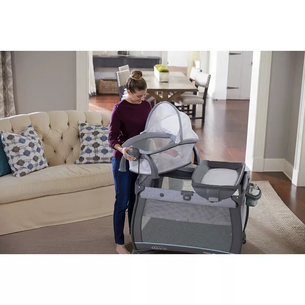 Pack 'N Play Quick Connect Portable Bassinet Playard - Alex - Image 4
