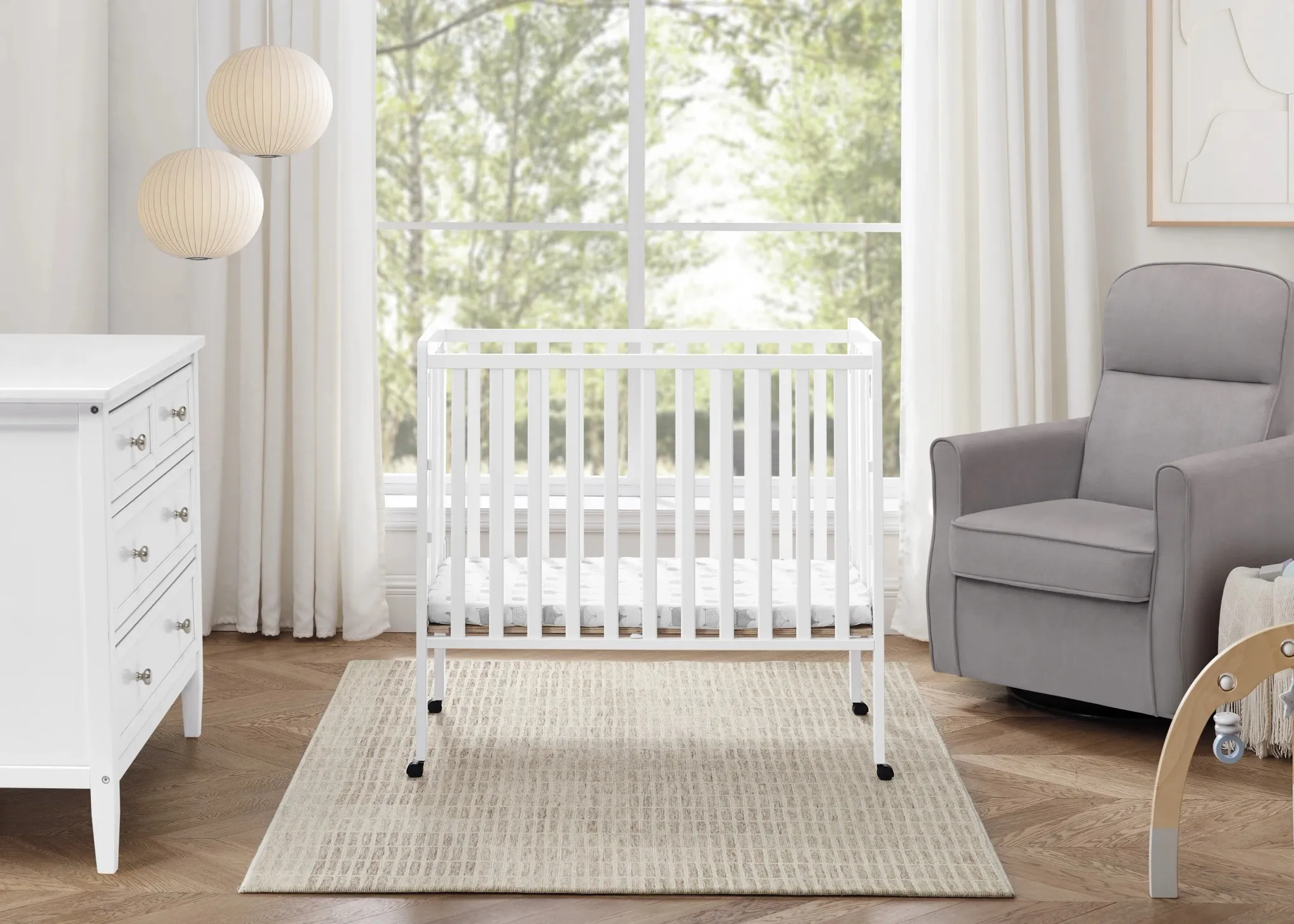 Portable Folding Mini Crib - Bianca White - Image 2