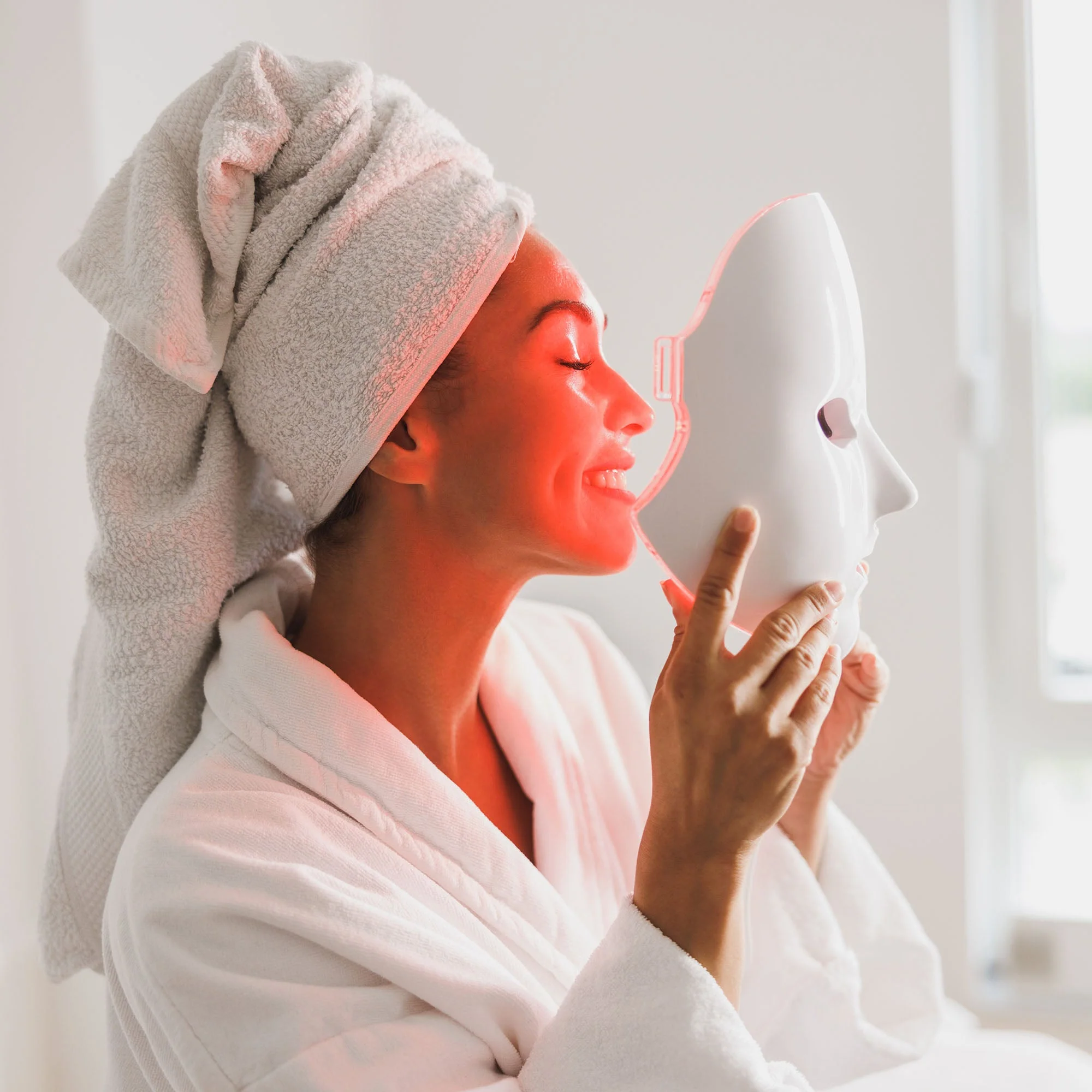 Pursonic 7-in-1 LED Light Therapy Face Mask, Sculpting Wand, and LED Red Light Therapy Panel - Image 6