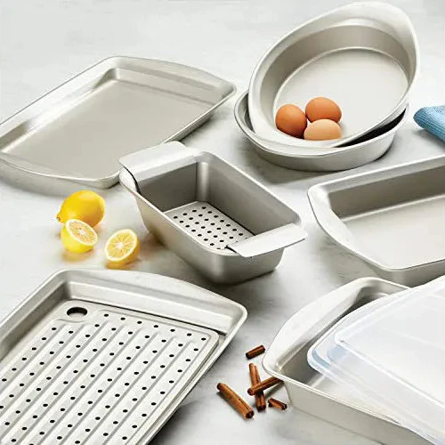 Rachael Ray 3-Piece Bakeware Set - 9 x 13 Cookie Pan, 9 x 13 Cake Pan, & Shared Plastic Lid - Image 2