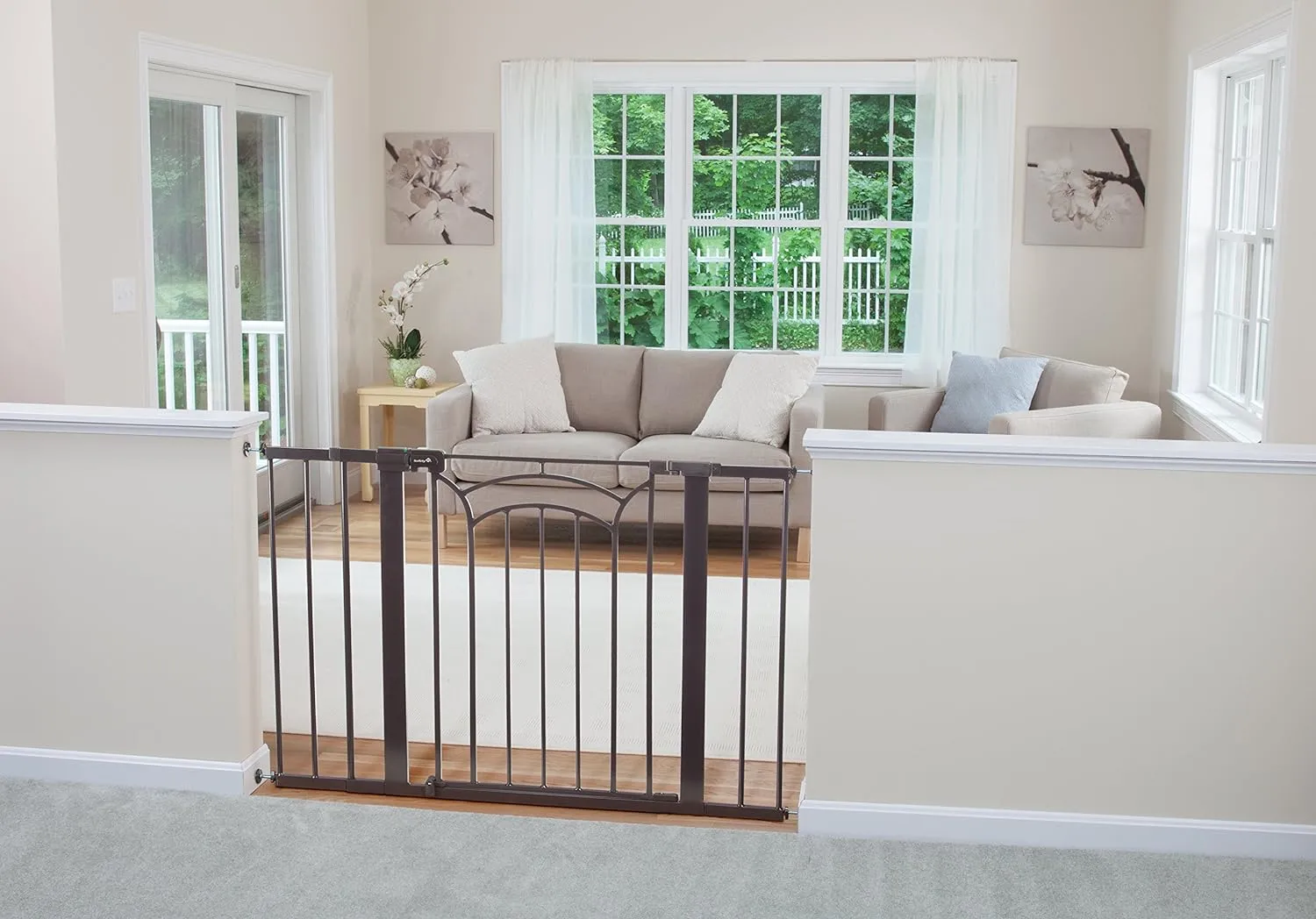 Safety 1st Decor Easy Install Tall & Wide Baby And Pet Gate With Pressure Mount Fastening - Image 4