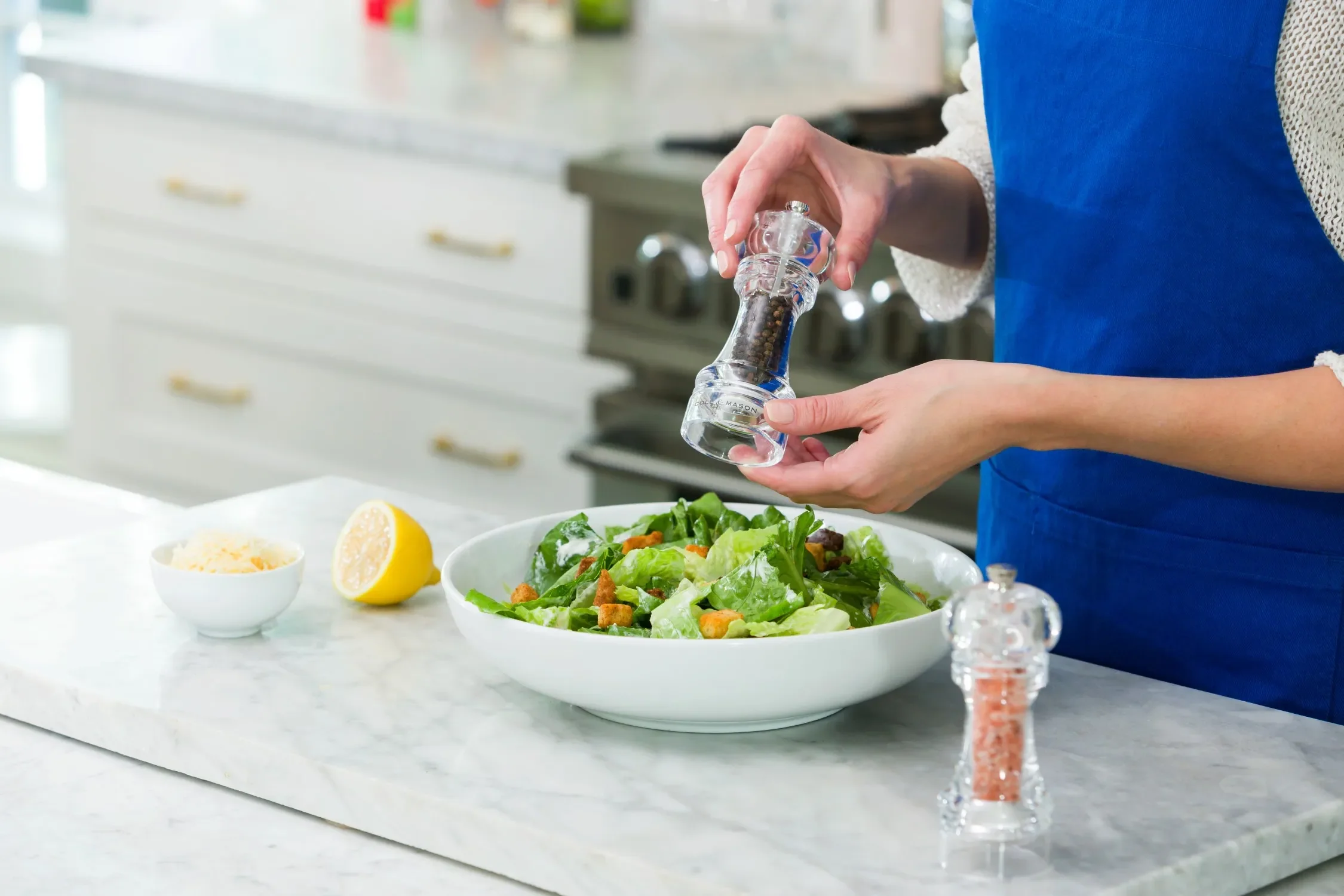 Salt and Pepper Acrylic Mill Gift Set - Clear - Image 3