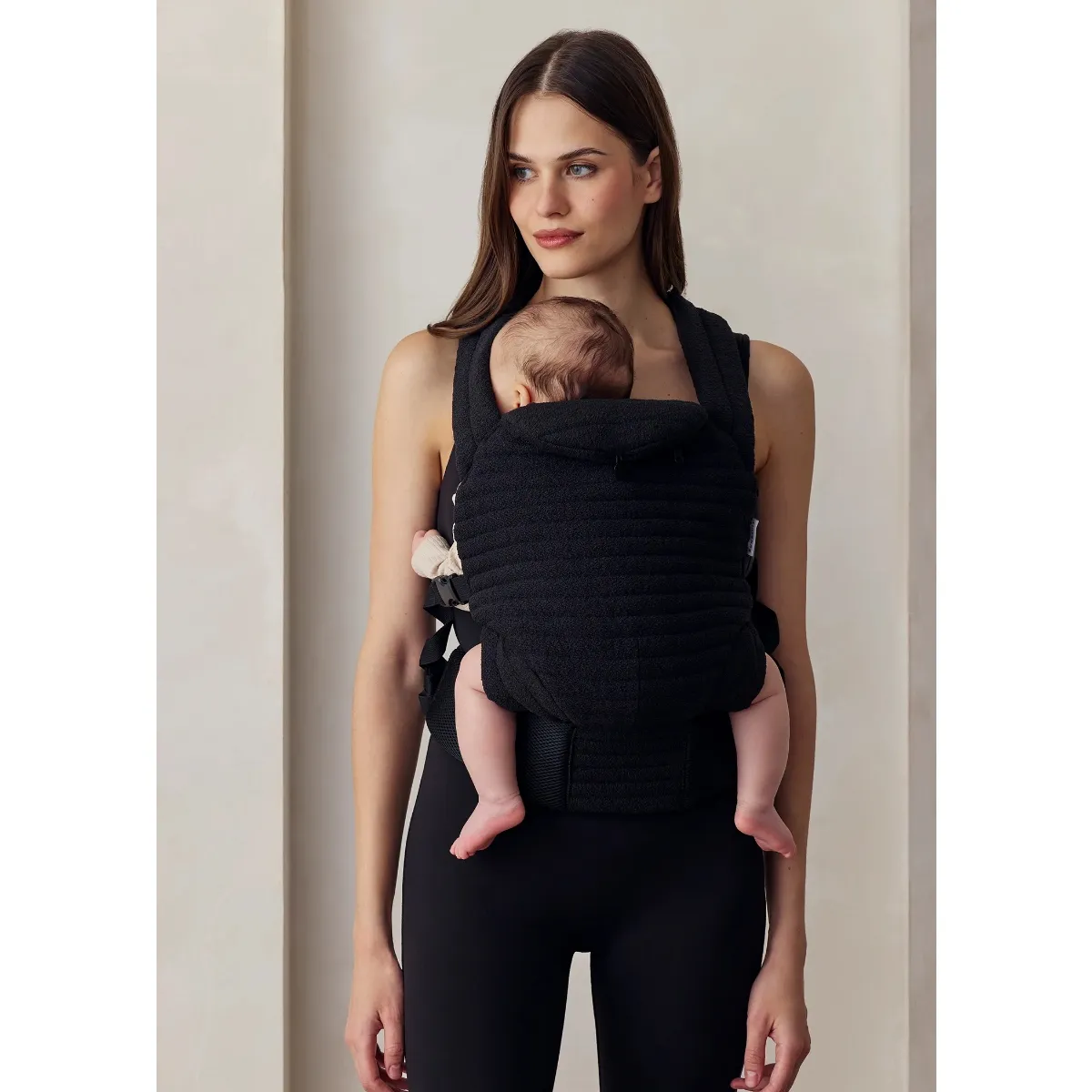 The Armadillo Baby Carrier - Black - Image 4