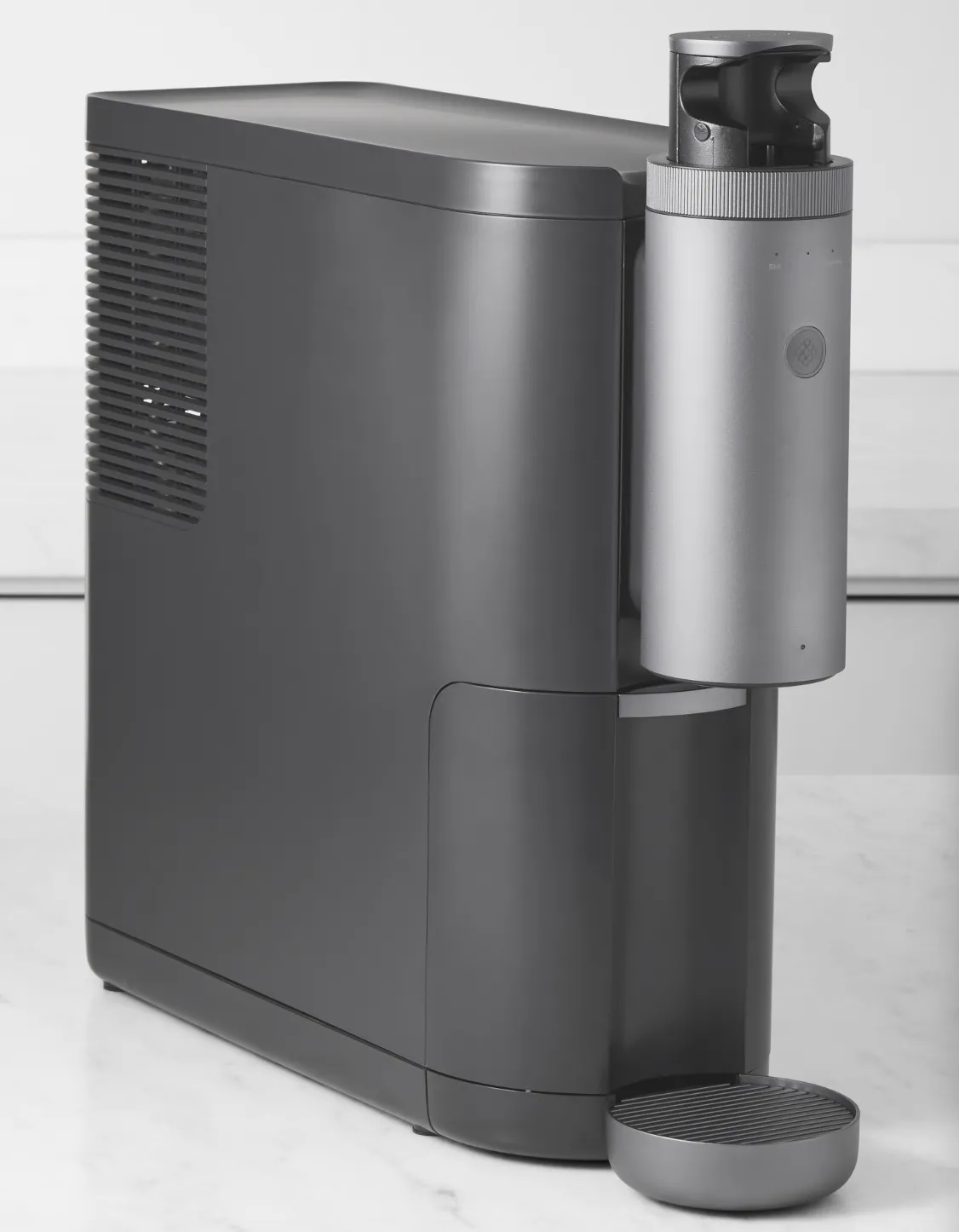 The Cumulus Cold Brew Coffee Machine - Carbon - Image 2