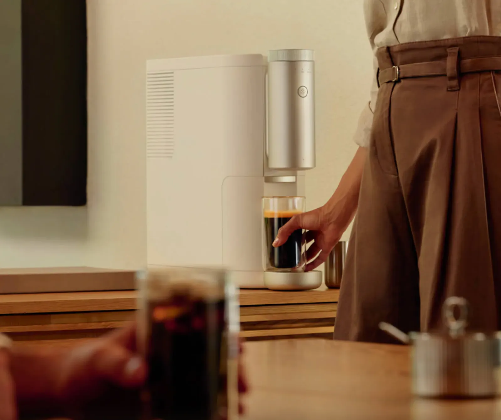 The Cumulus Cold Brew Coffee Machine - Cream - Image 2