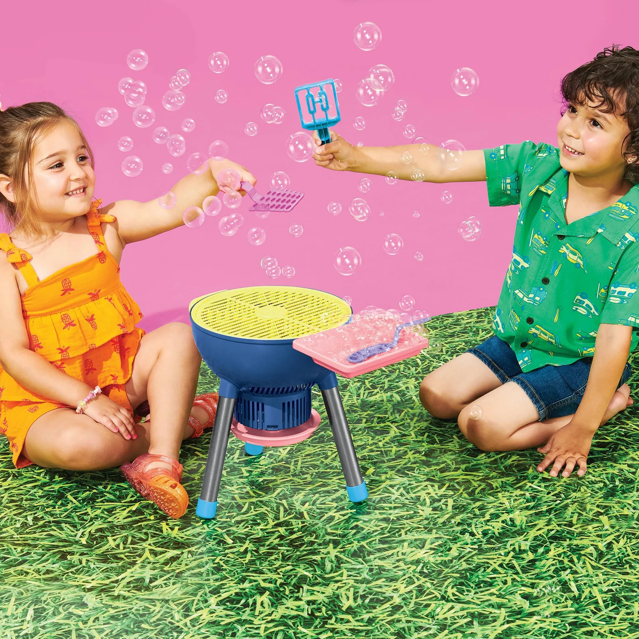 Themed Bubble Role Play Grill - Outdoor Kids Toy - Image 3